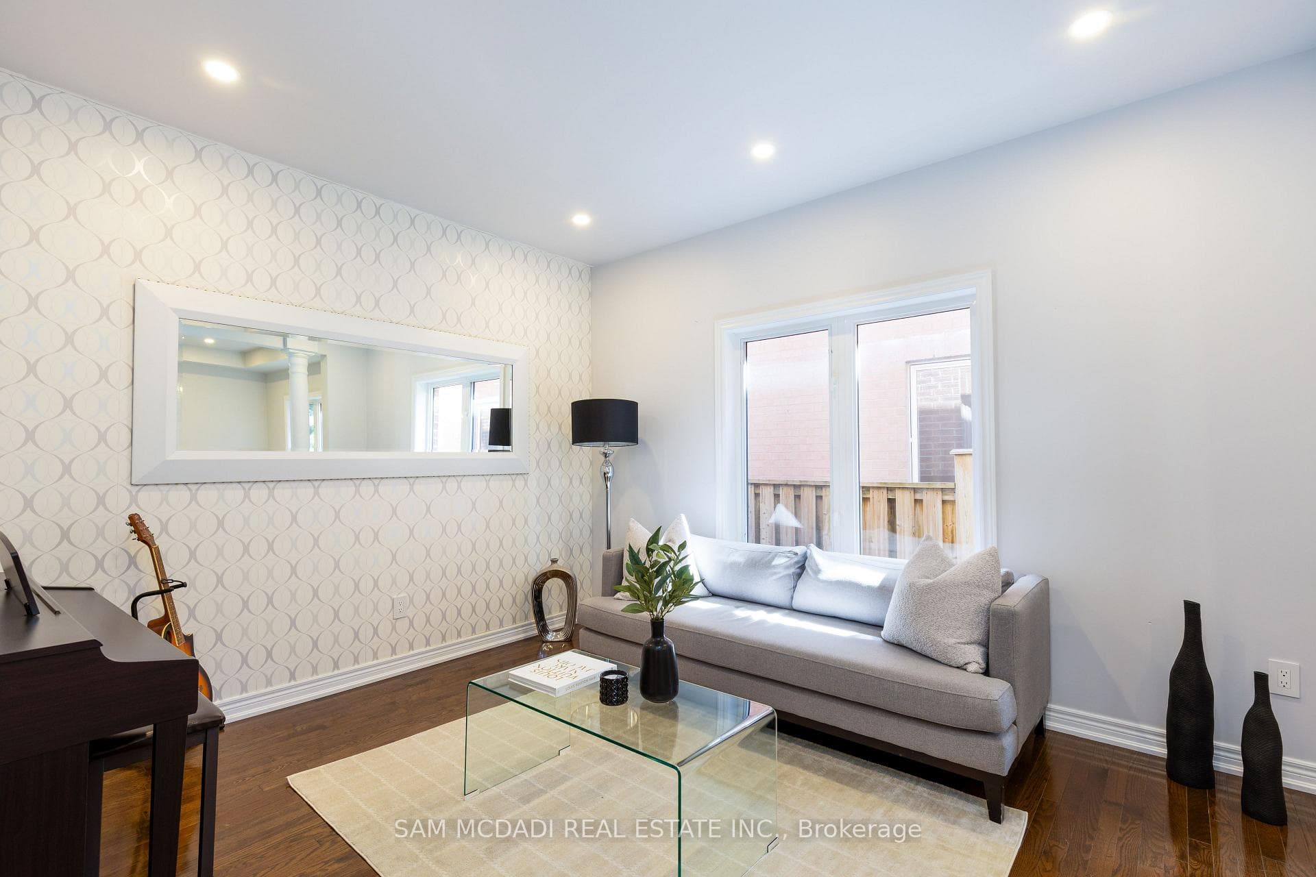 3875 Candlelight Drive photo 16