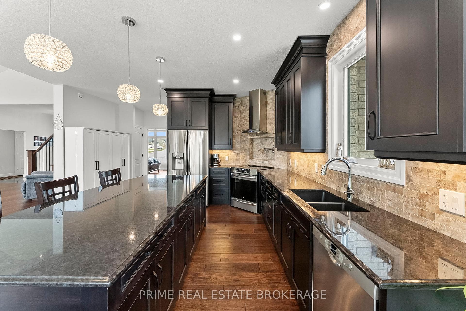939 Bogdanovic Way photo 11