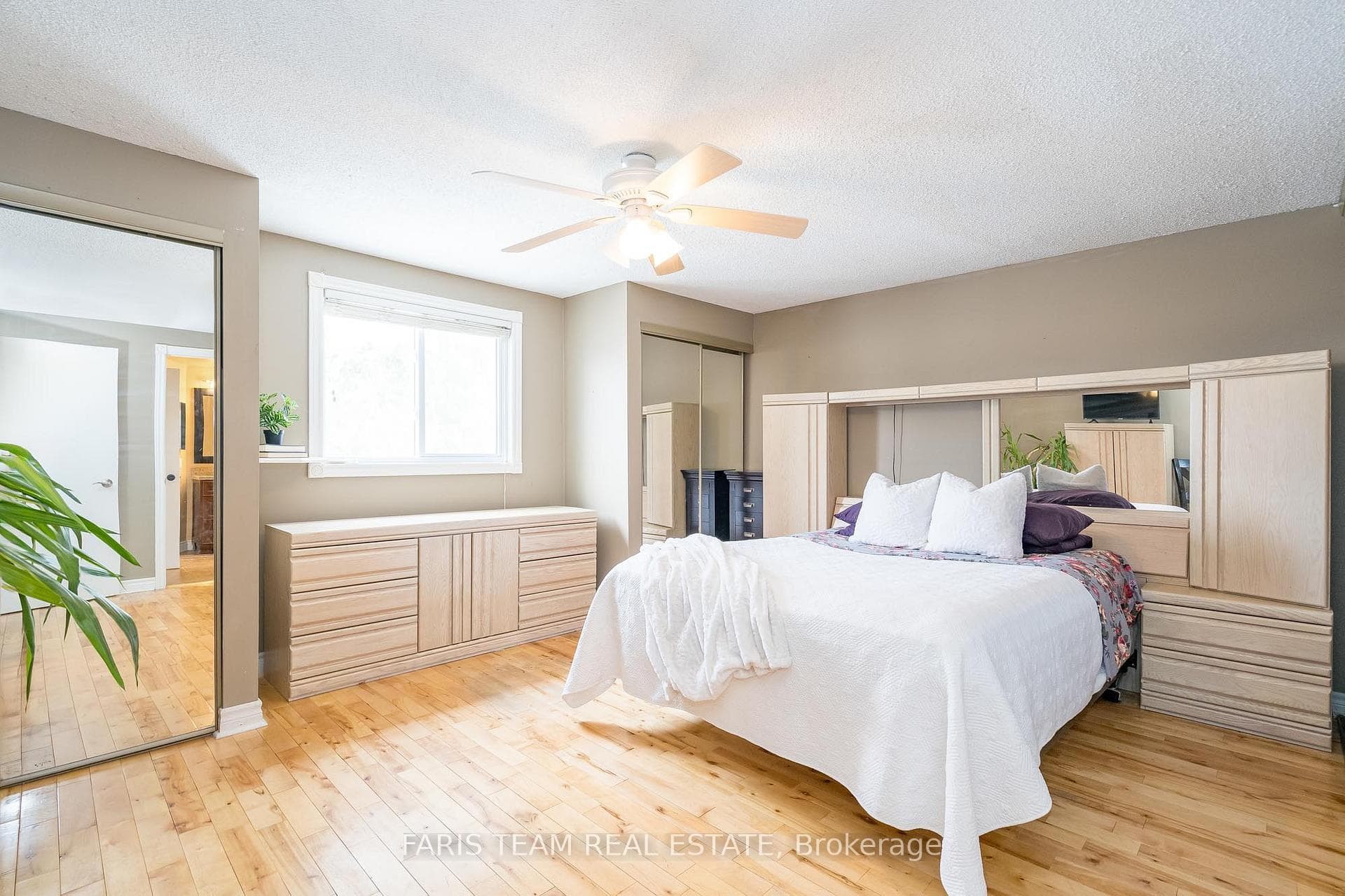340 Otter Crescent photo 10
