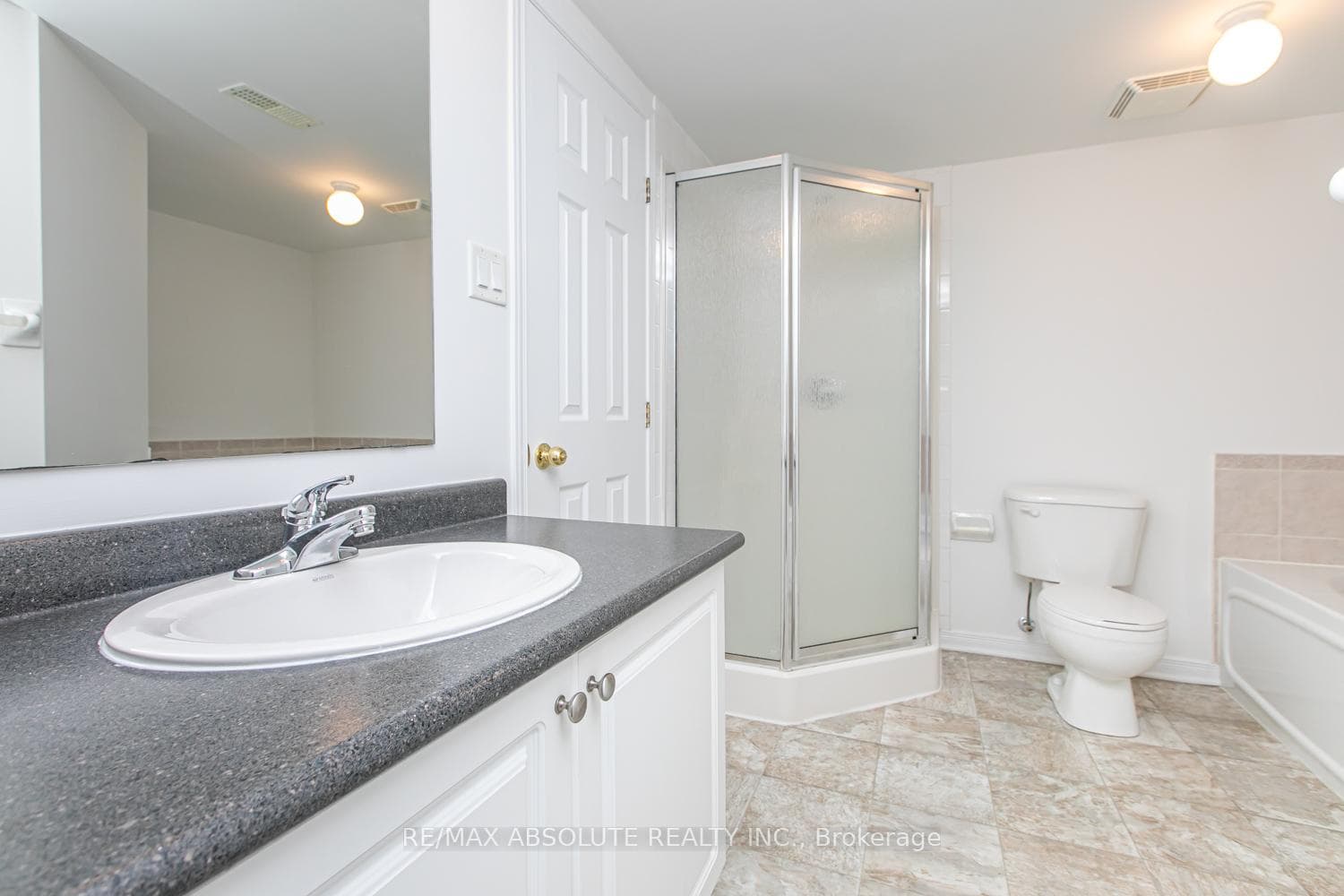 250 Gershwin Private photo 21