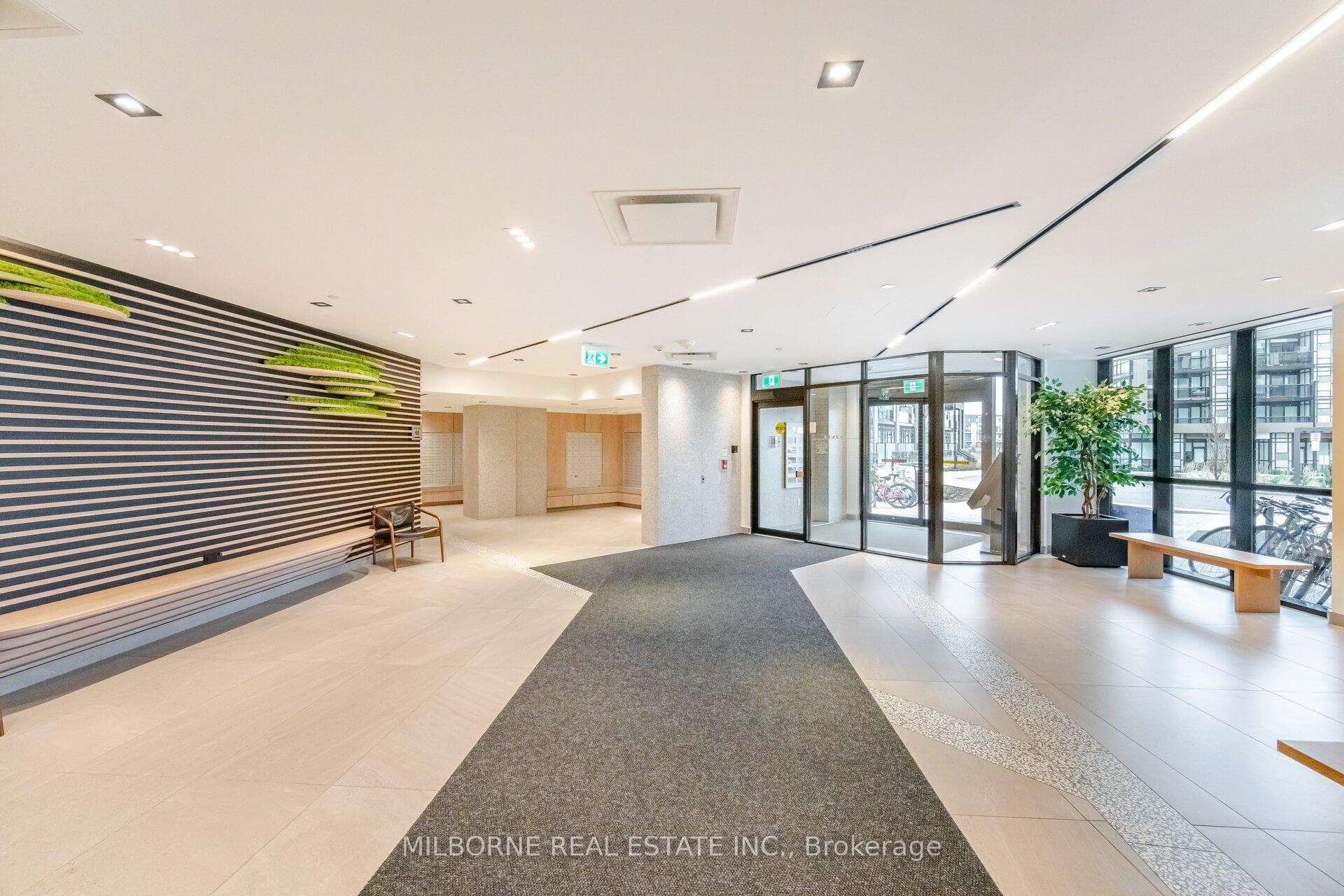 60 George Butchart Drive Unit 118 photo 3