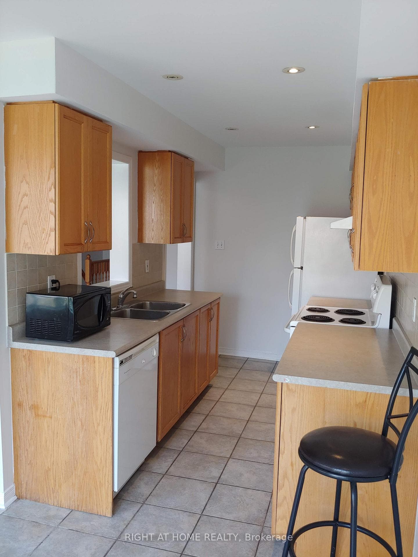 770 Othello Court Unit 24 photo 6