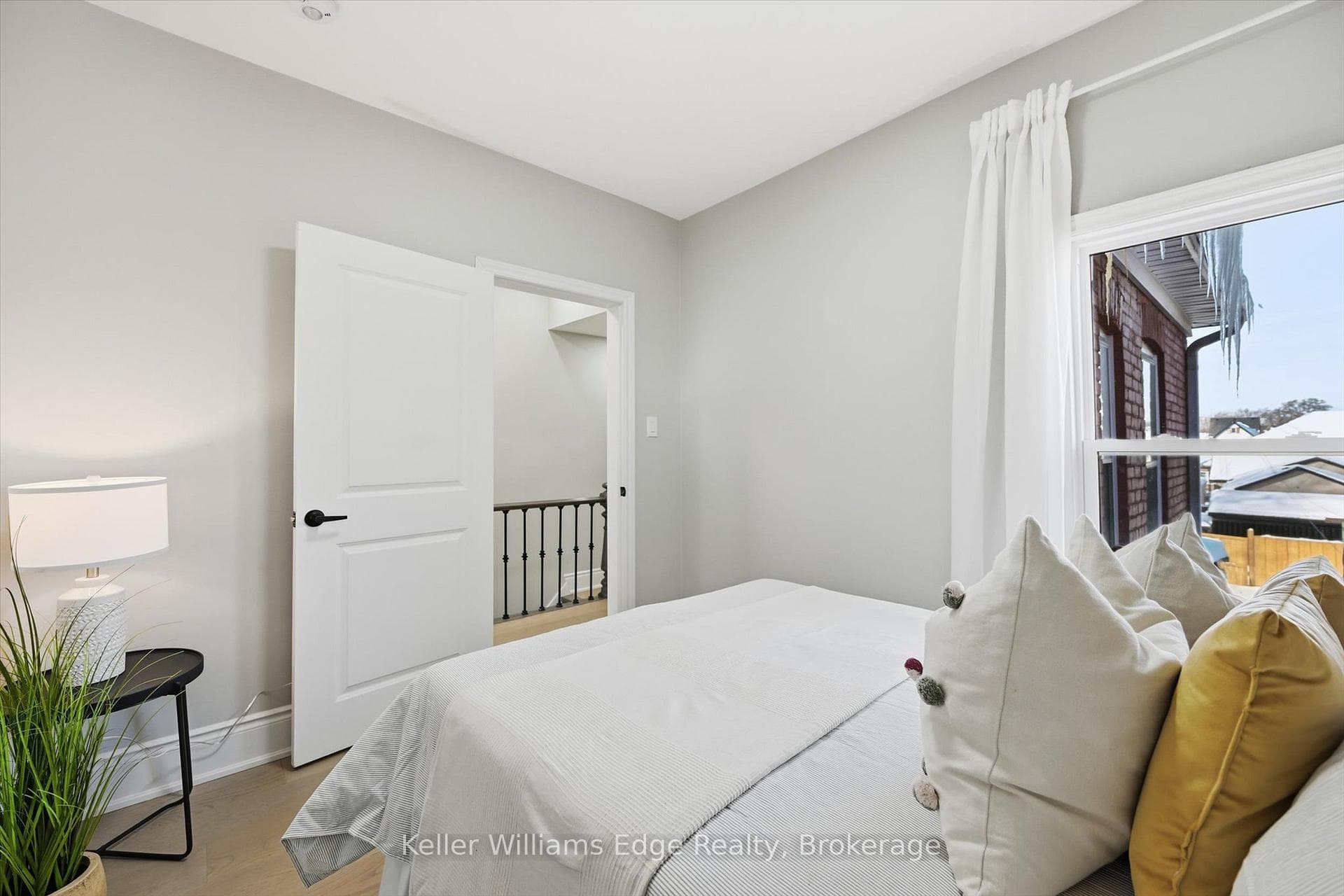 65 Smith Avenue photo 28