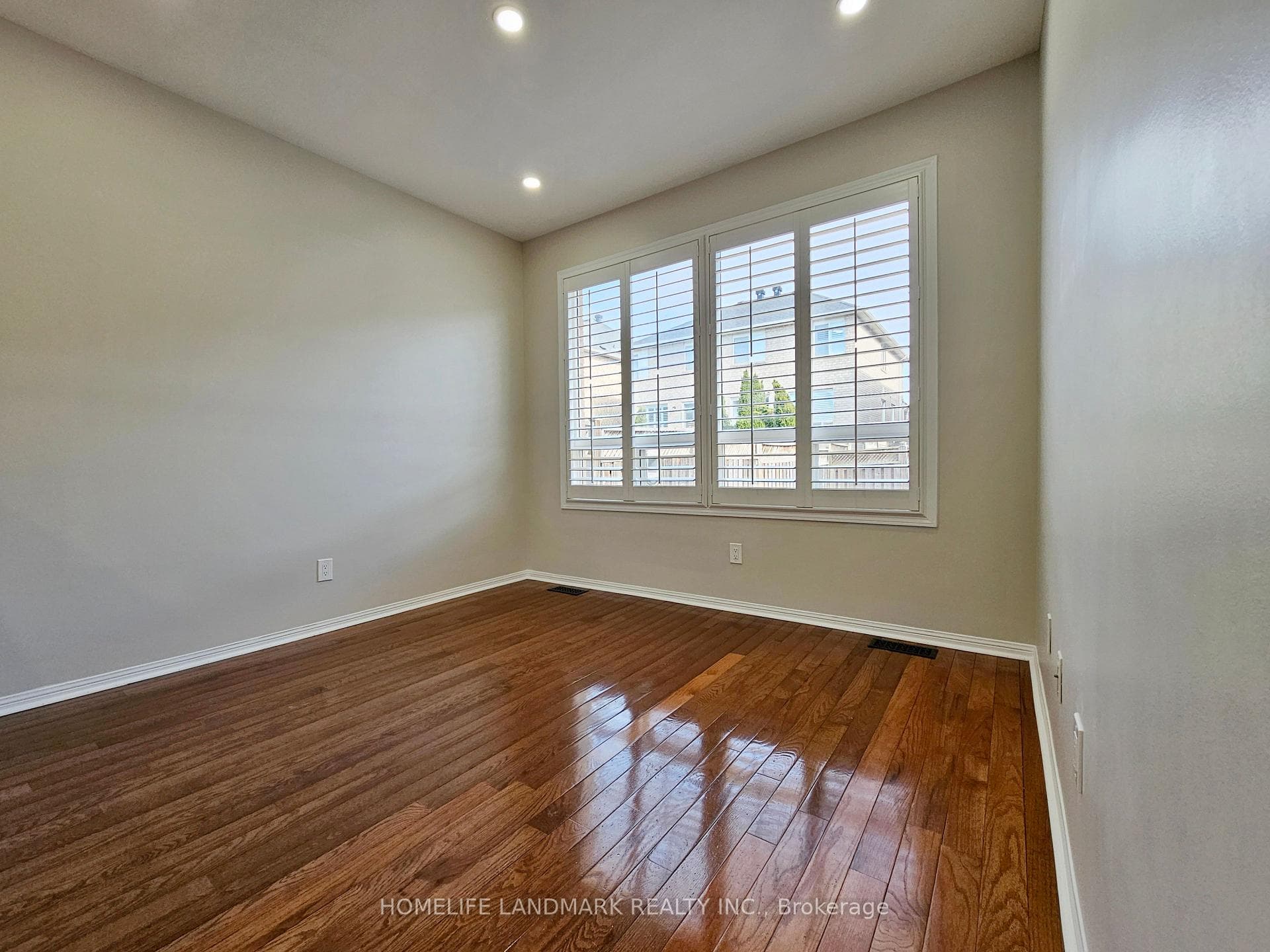 1310 Galesway Boulevard photo 12
