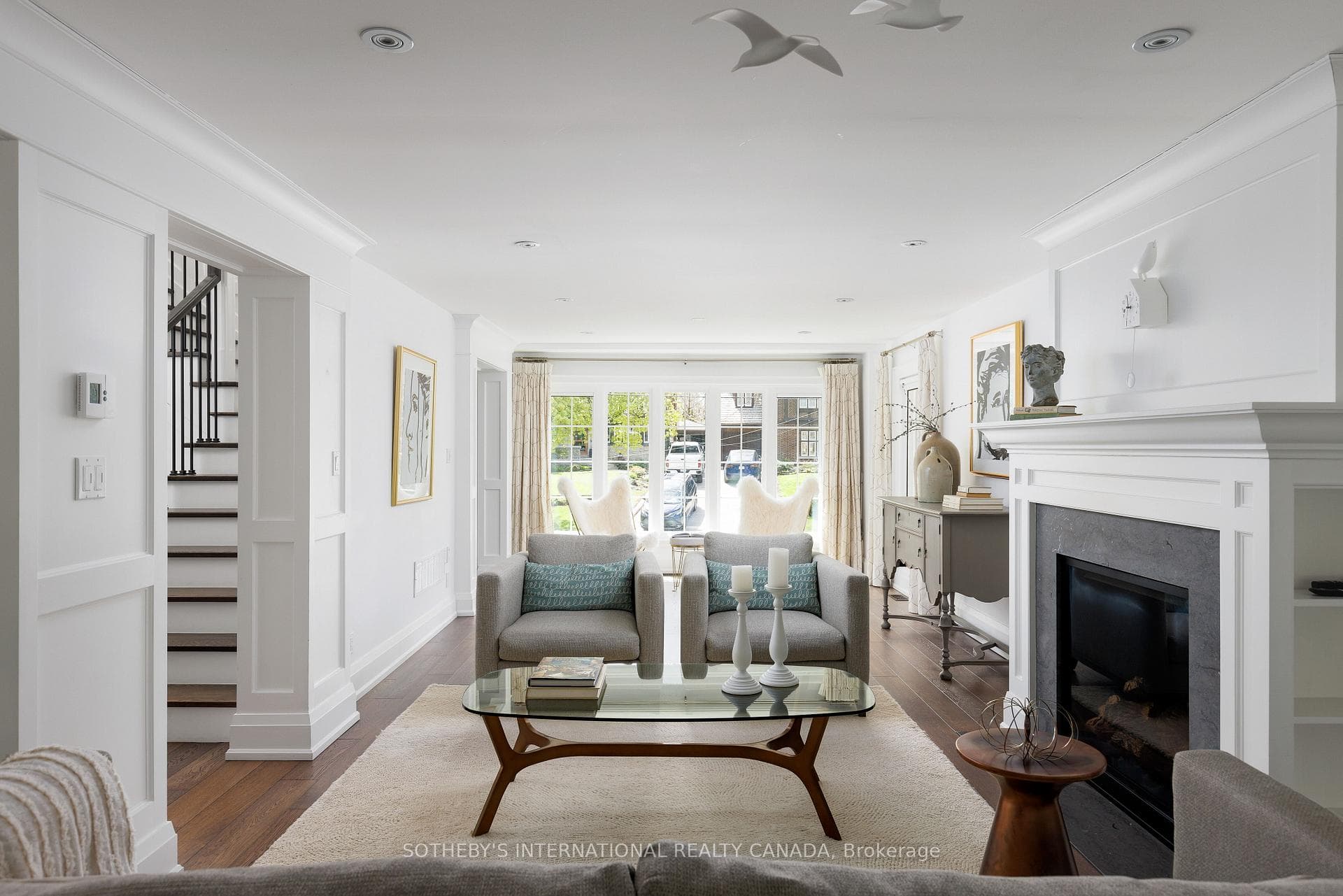 10 Queen Mary's Drive photo 10
