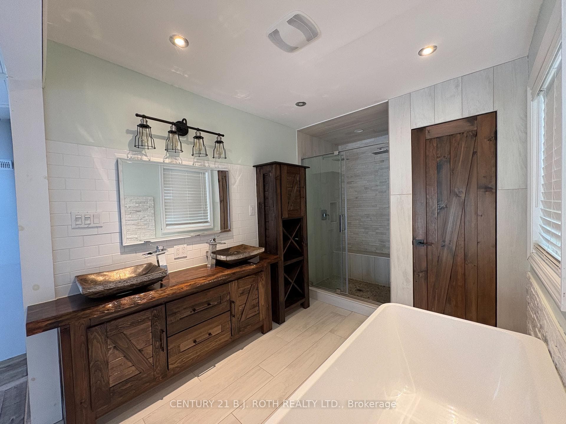 288 RIVER Road photo 17