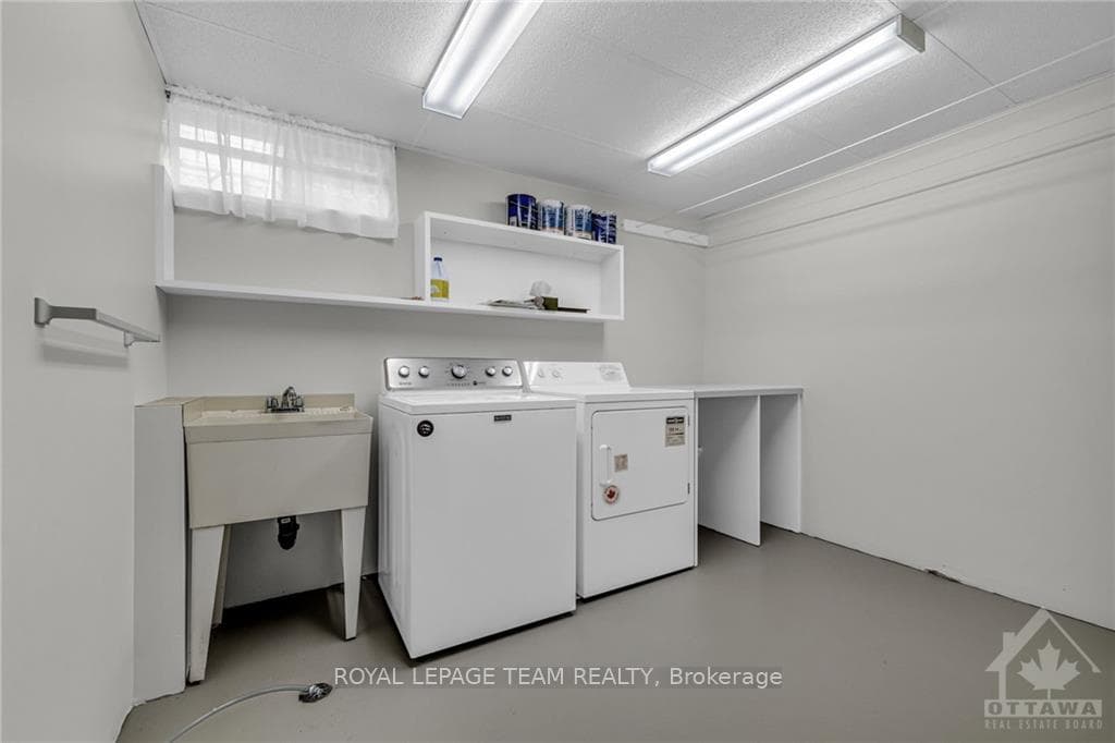 1239 KITCHENER Avenue photo 26