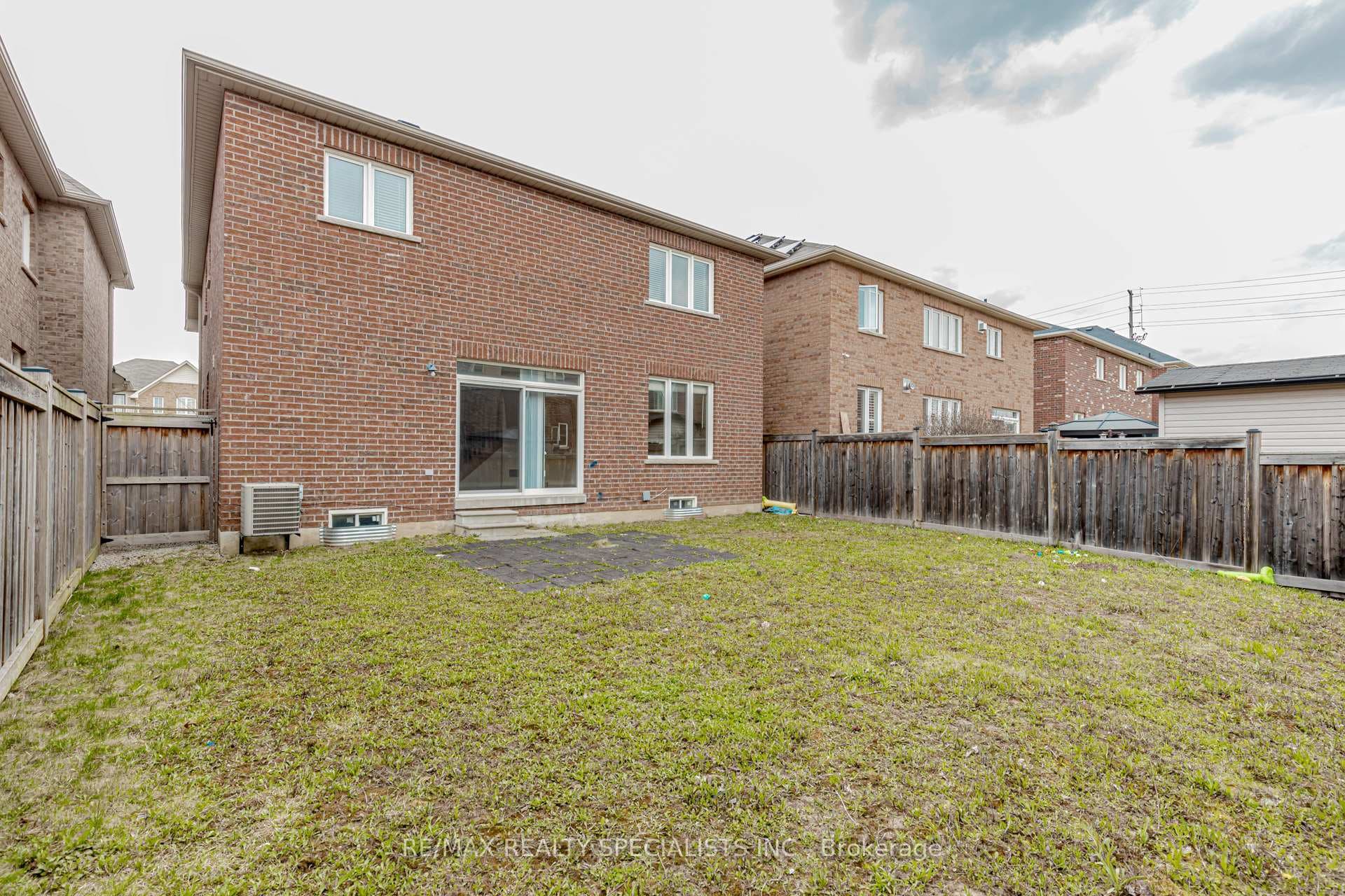 137 Savoline Boulevard photo 33