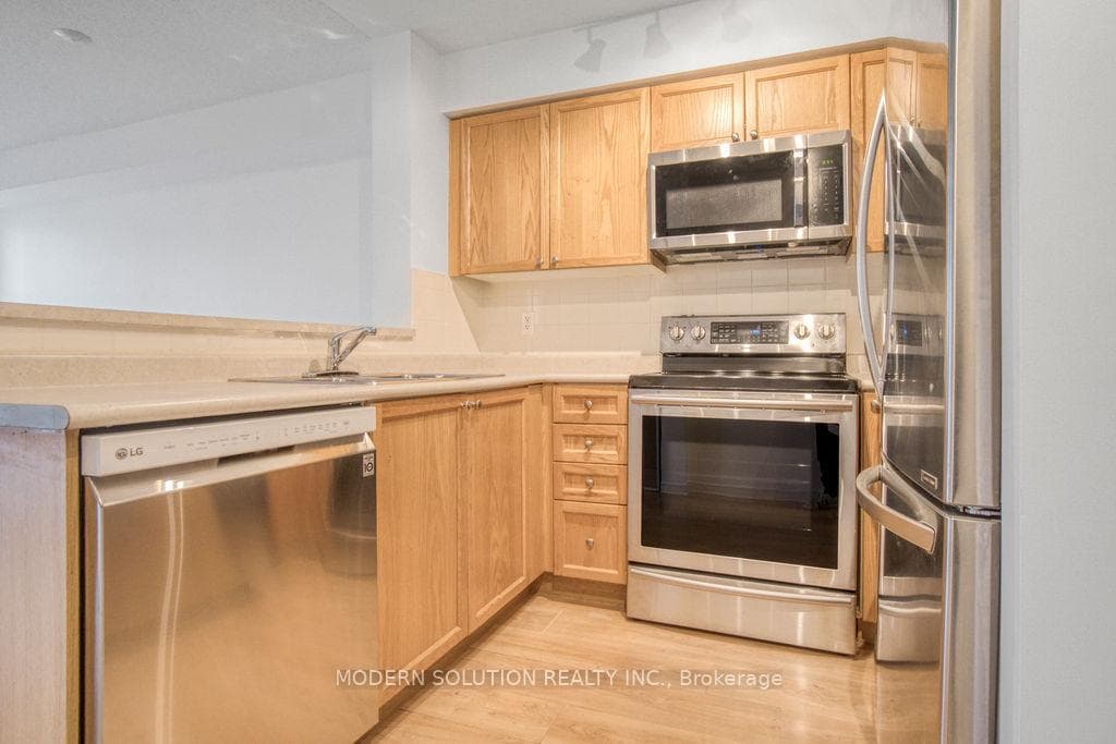 7 Michael Power Place Unit 1101 photo 17