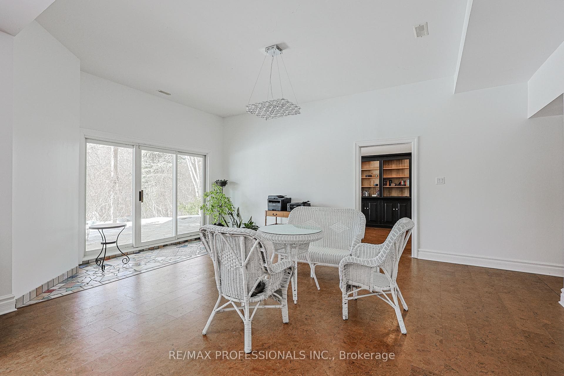 84 Neilson Drive photo 41