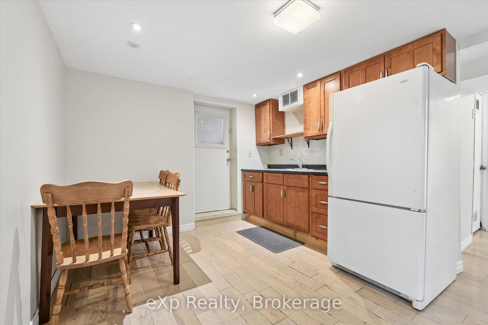 79 Dumbarton Street photo 26