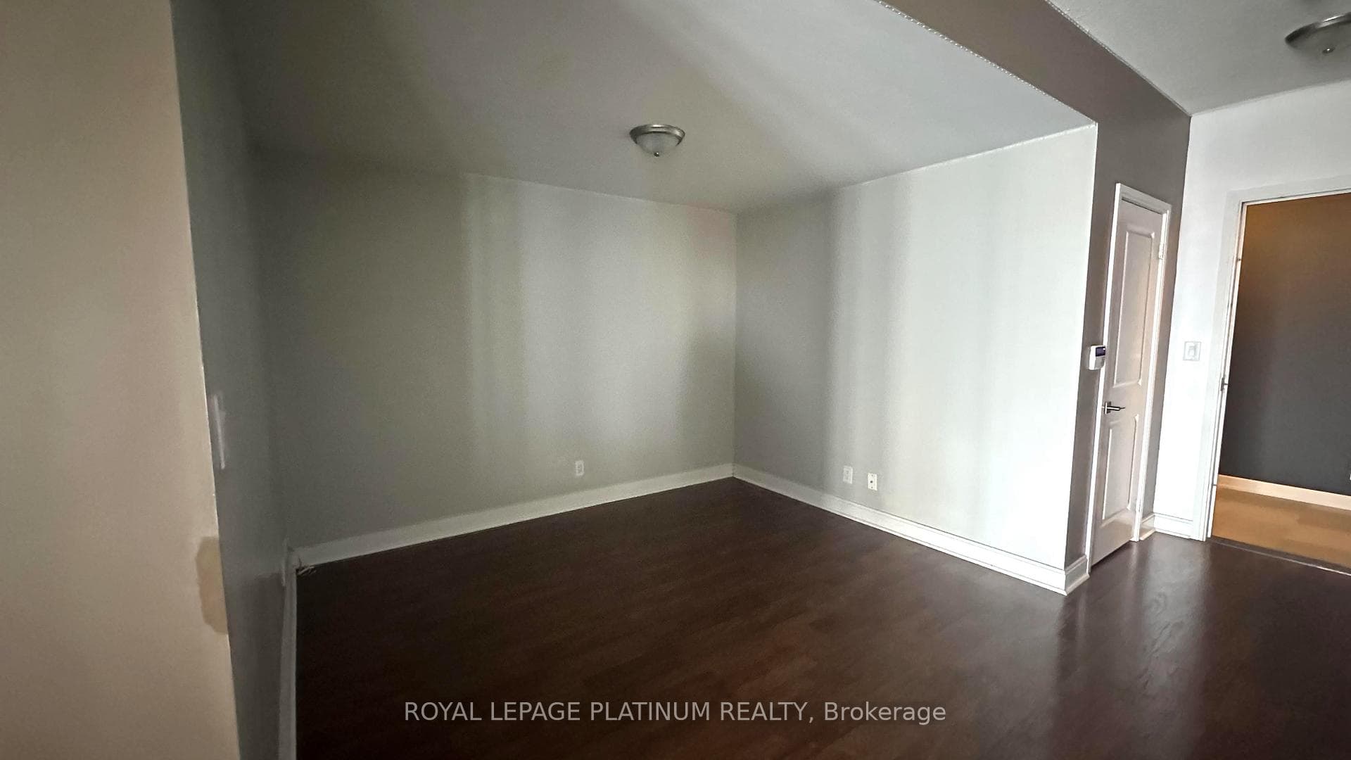 60 Absolute Avenue Unit 2908 photo 4