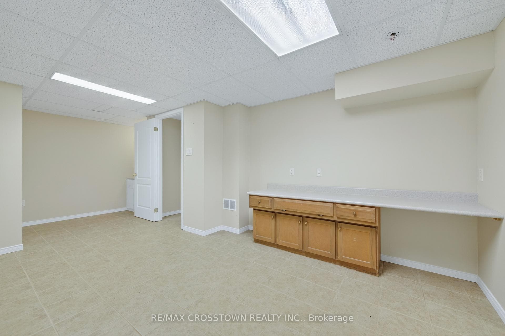 330 Harvie Road photo 43