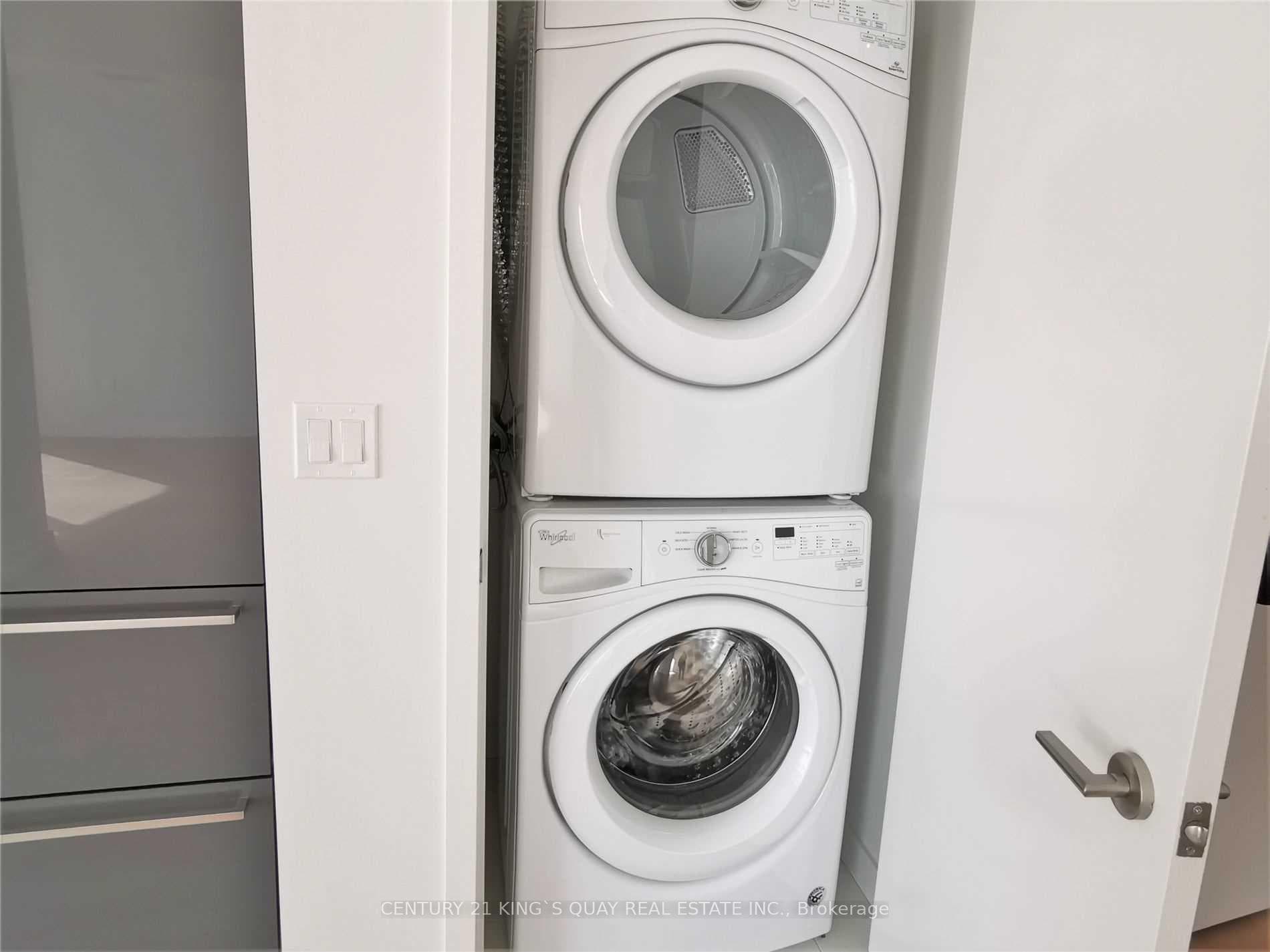 117 Mcmahon Drive Unit 807 photo 12