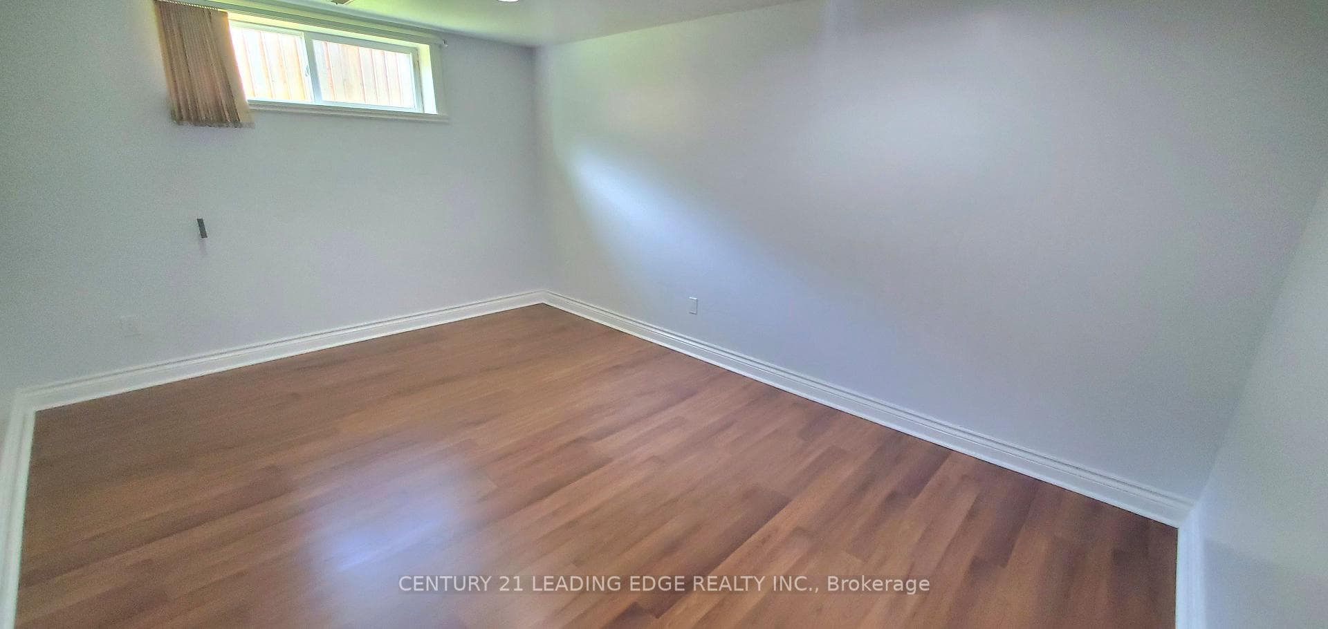 17 Silvertip Crescent photo 20