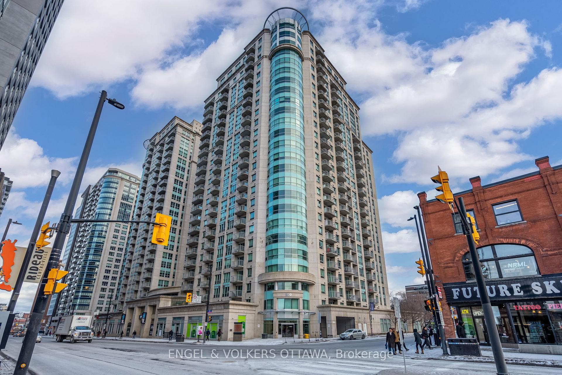 200 Rideau Street Unit 407 photo 1