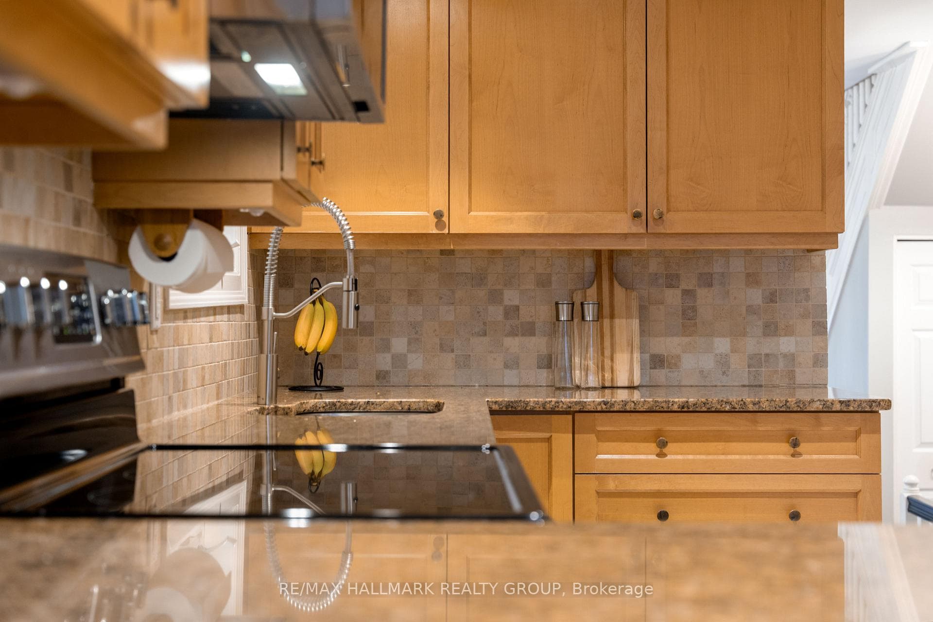 417 Daly Avenue photo 11
