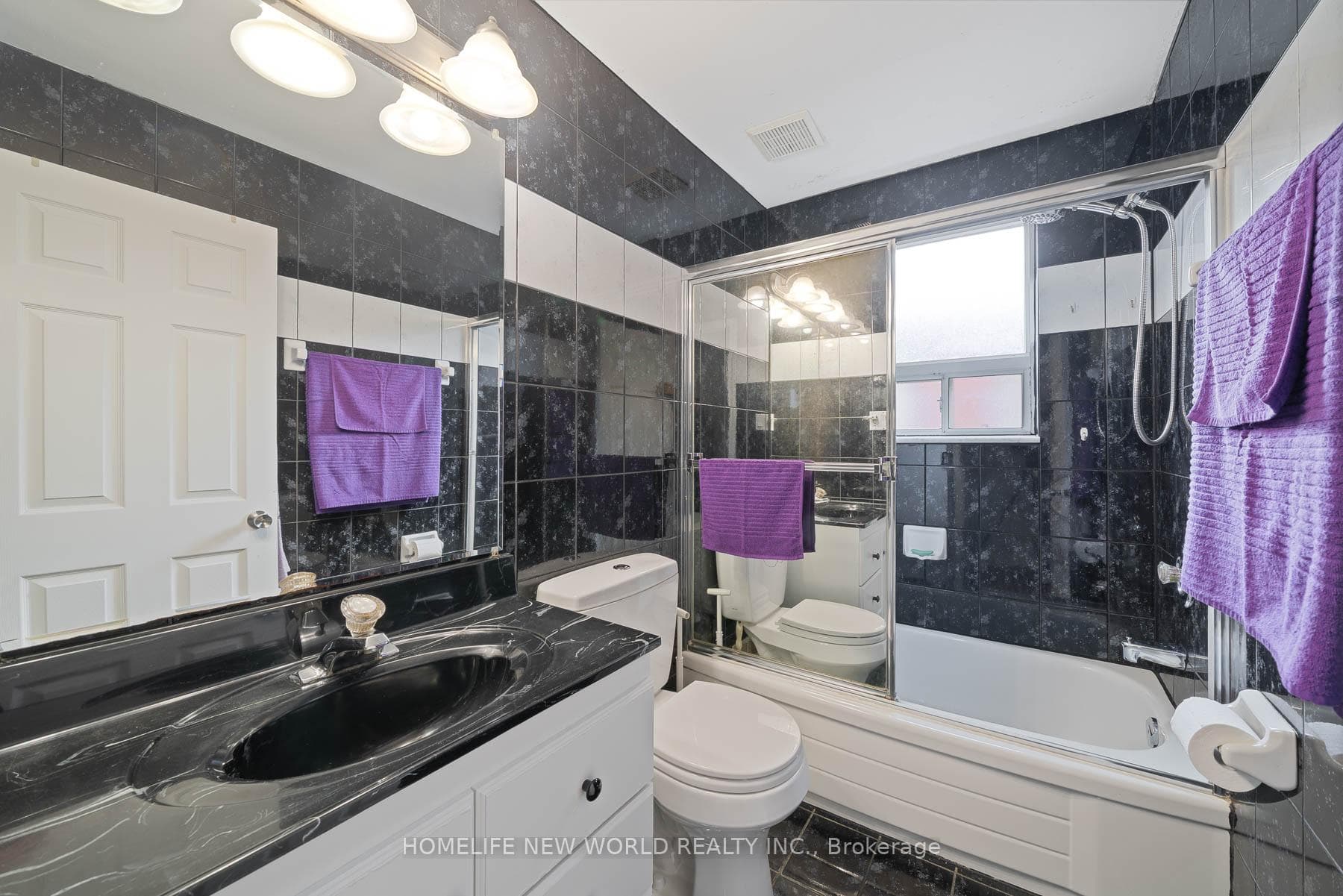 54 Marchmount Road photo 22