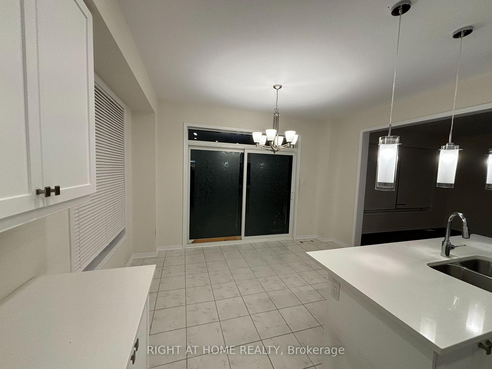 27 Royal Coachman Way photo 4