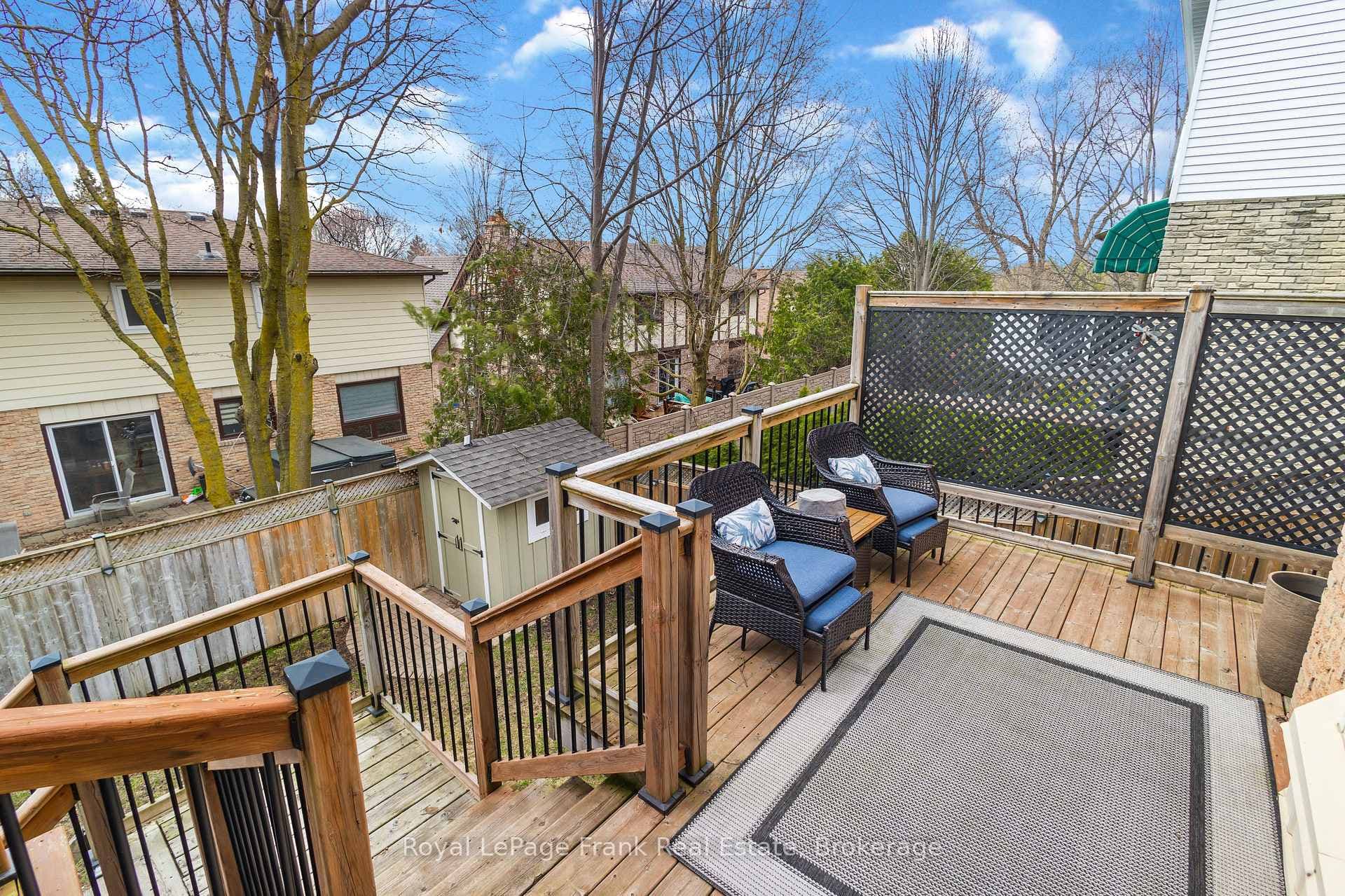 68 Burling Place photo 46