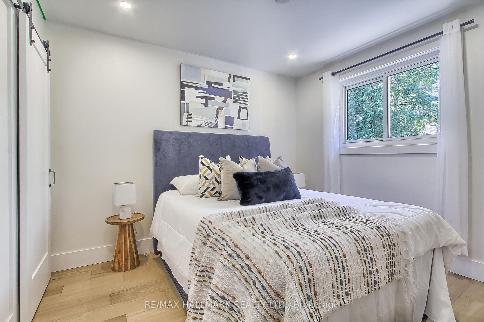 4 Corbett Crescent photo 24