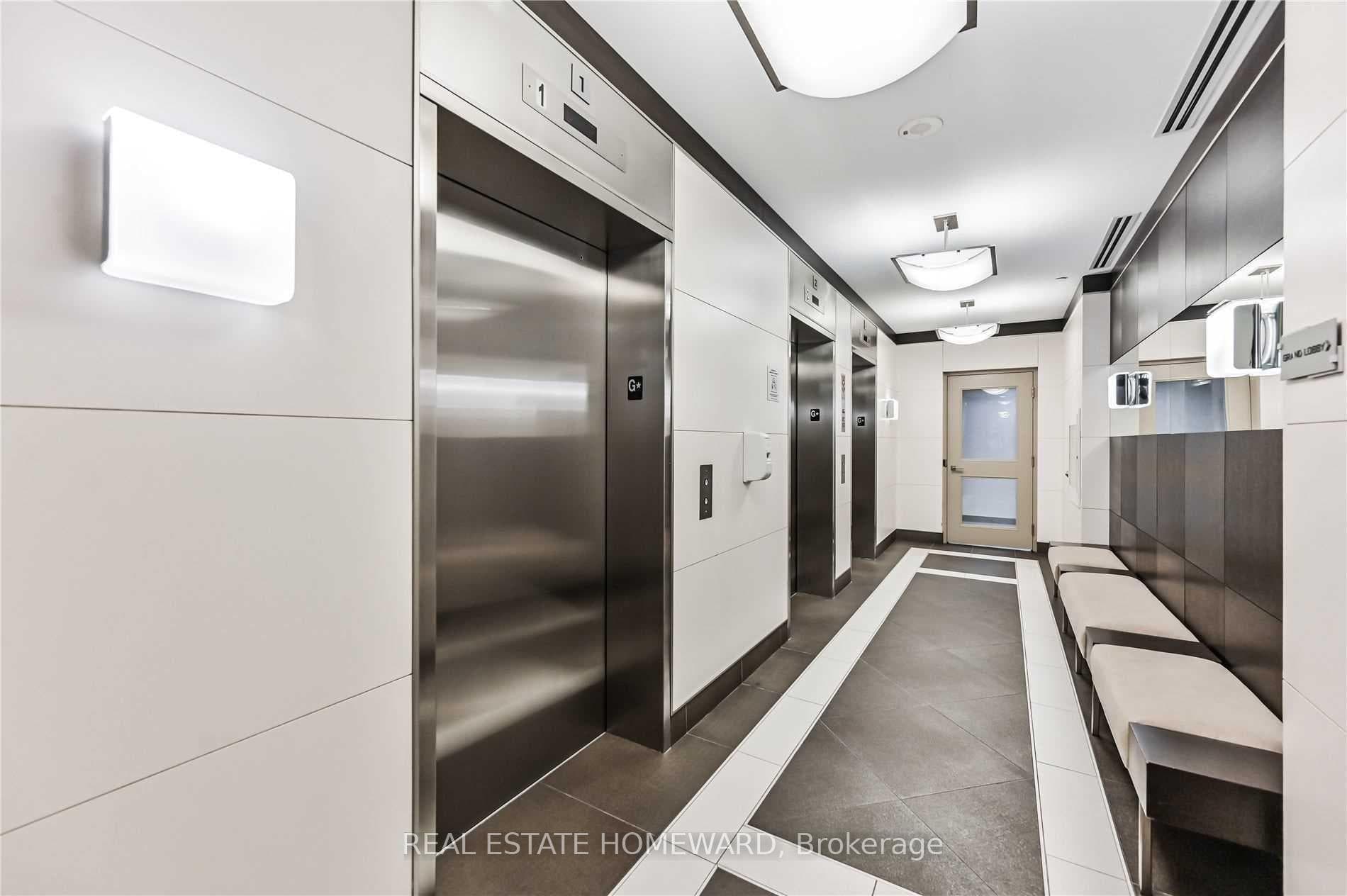 Elevators ground floor - West Tower