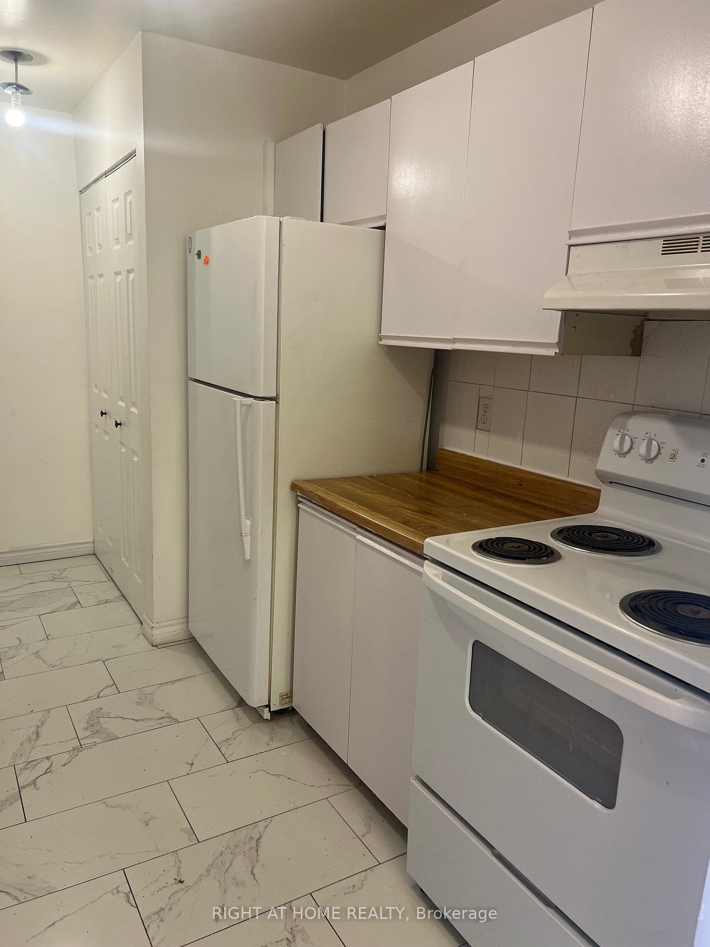 1096 Jalna Boulevard Unit 91 photo 13