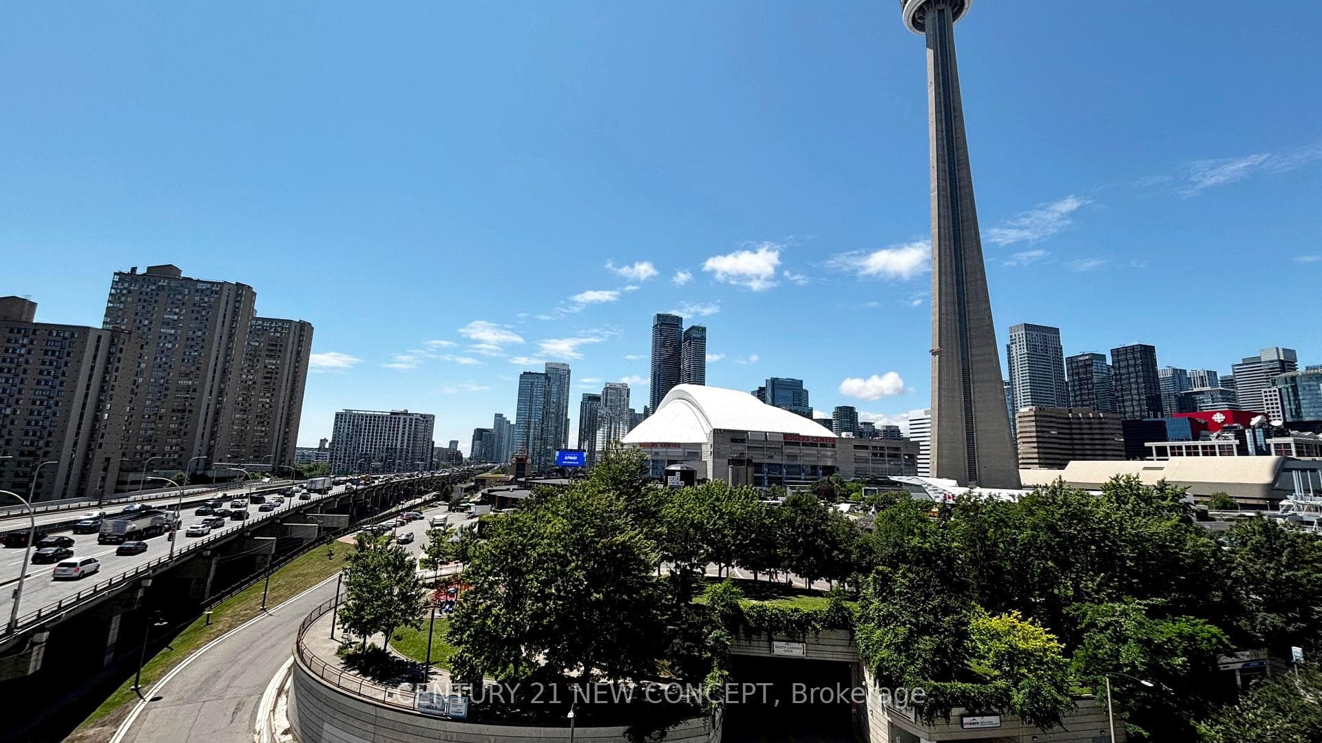 25 Lower Simcoe Street Unit 808 photo 33