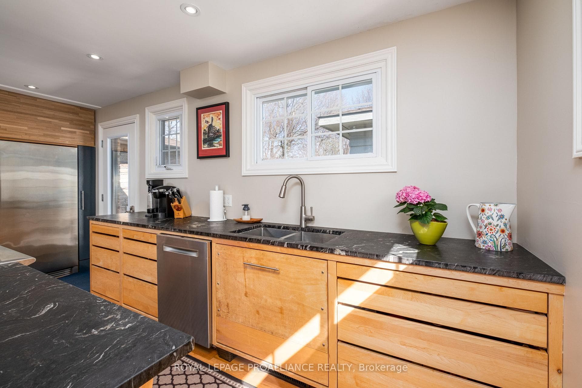 13 Windsor Street photo 28