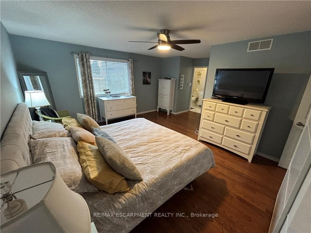 111 Duncairn Crescent photo 20