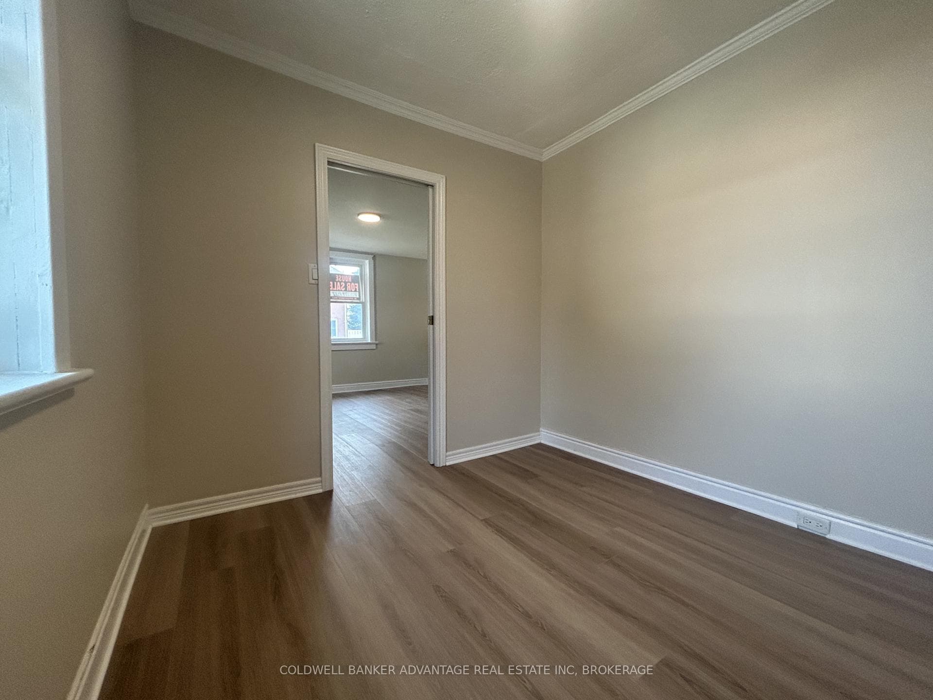 36 Sanford Street photo 18