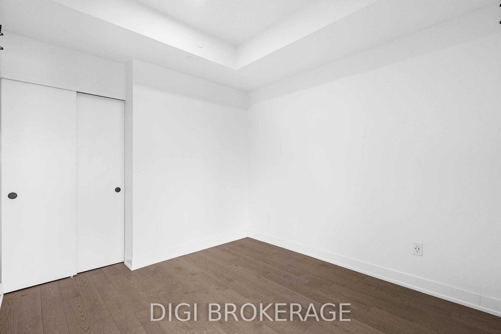 560 Rideau Street Unit 413 photo 21