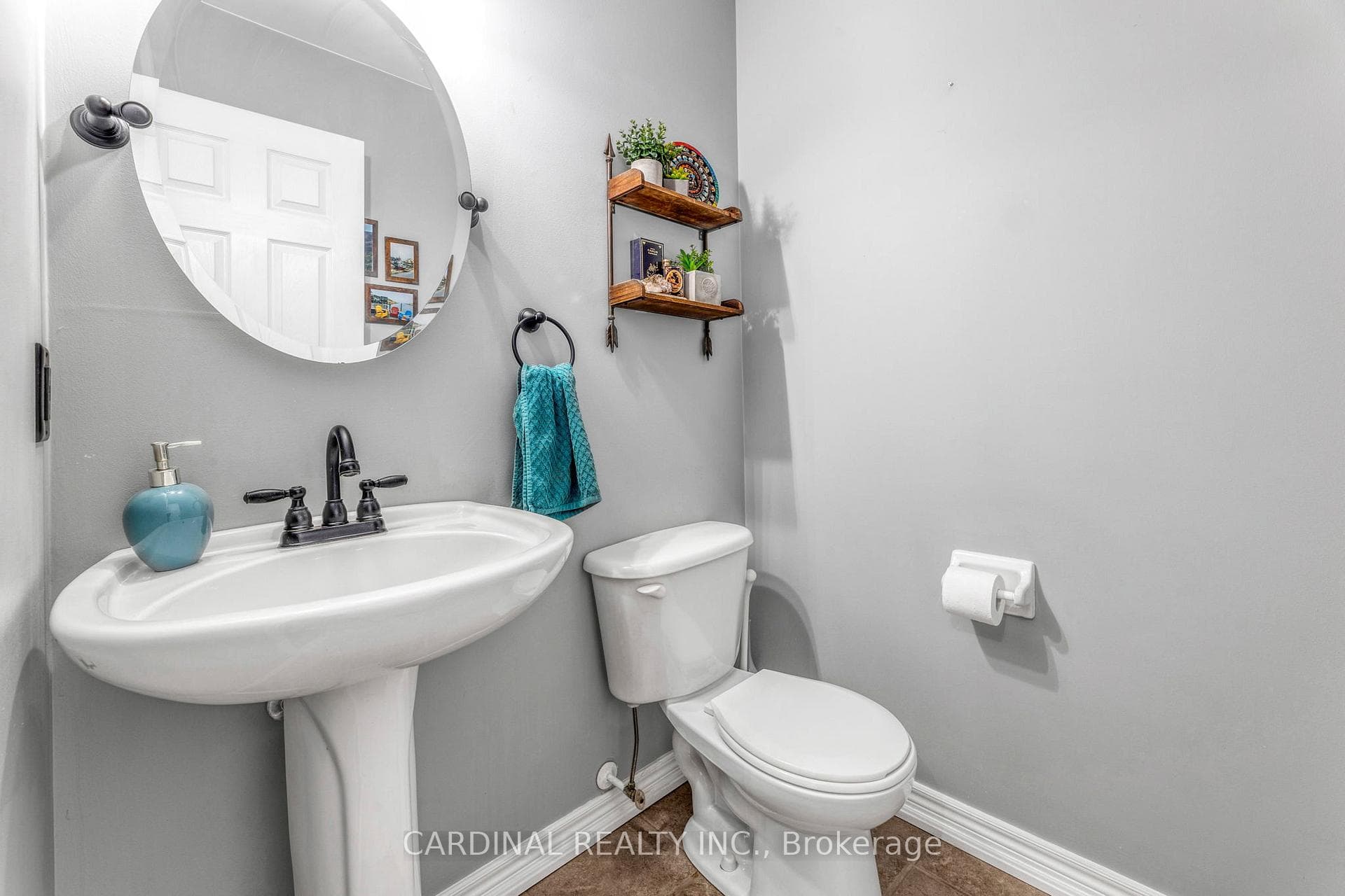 84 Cornish Drive photo 9
