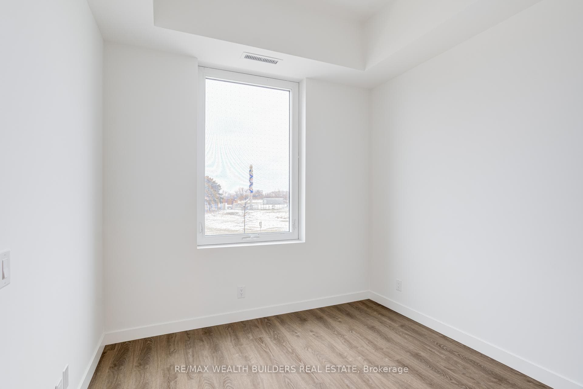 1050 Eastern Avenue Unit 201 photo 23