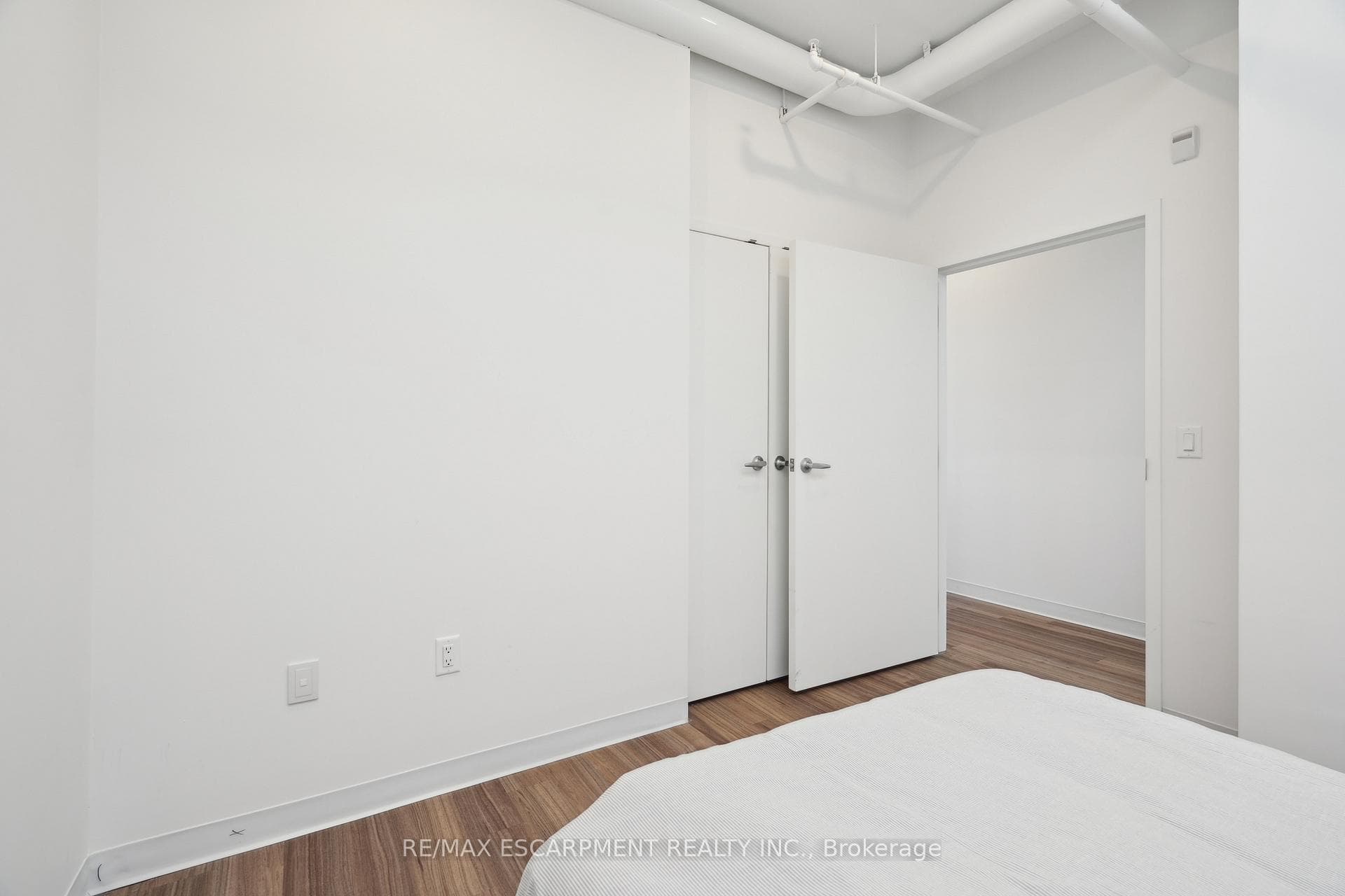 120 Huron Street Unit 527 photo 8