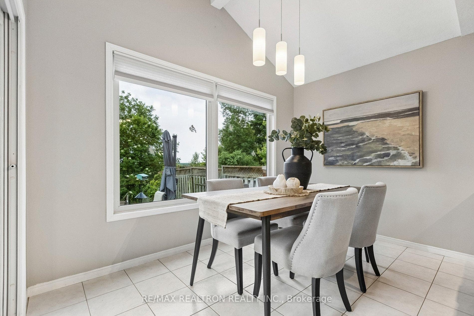 45 Waxwing Crescent photo 18
