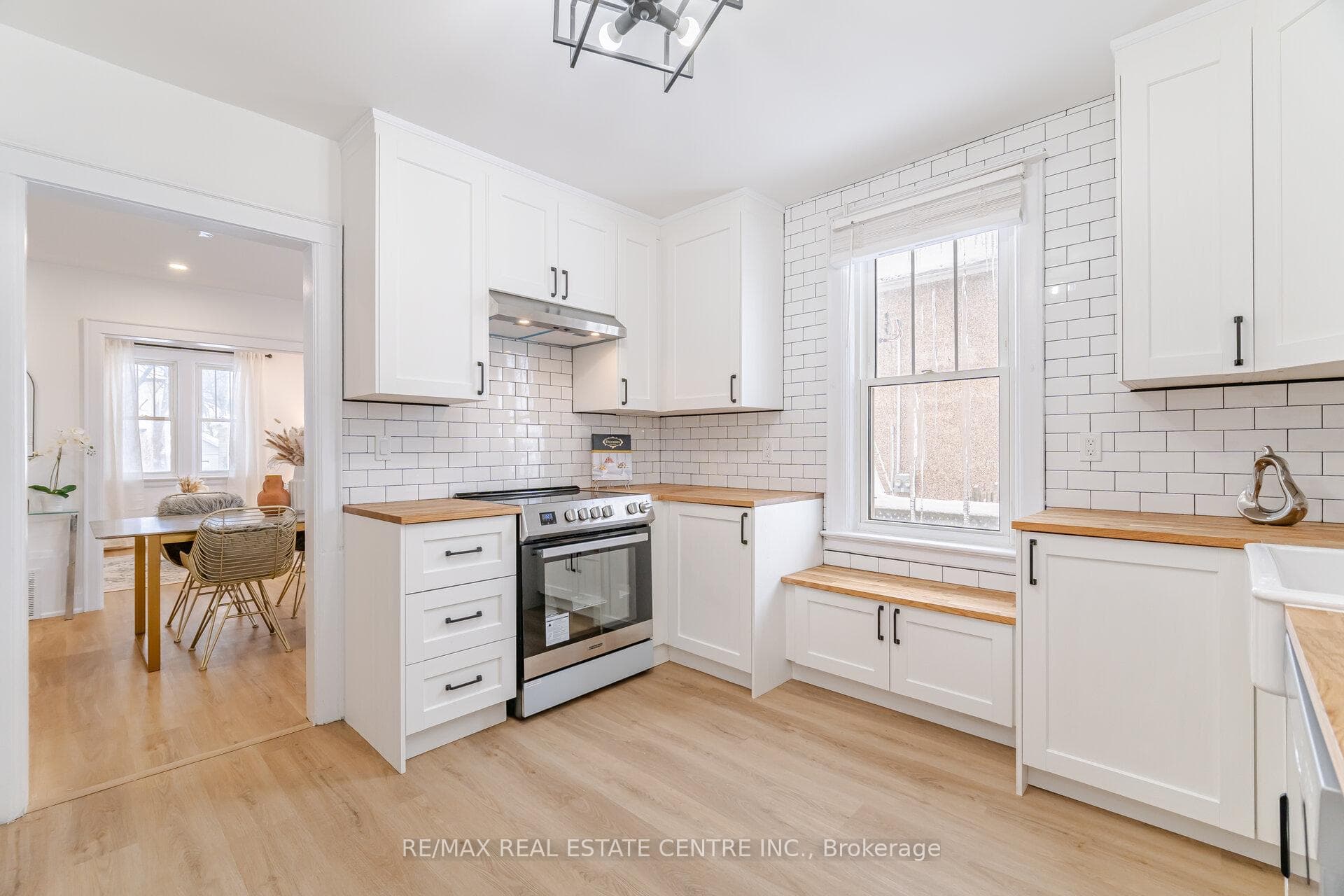 21 Crombie Street photo 16