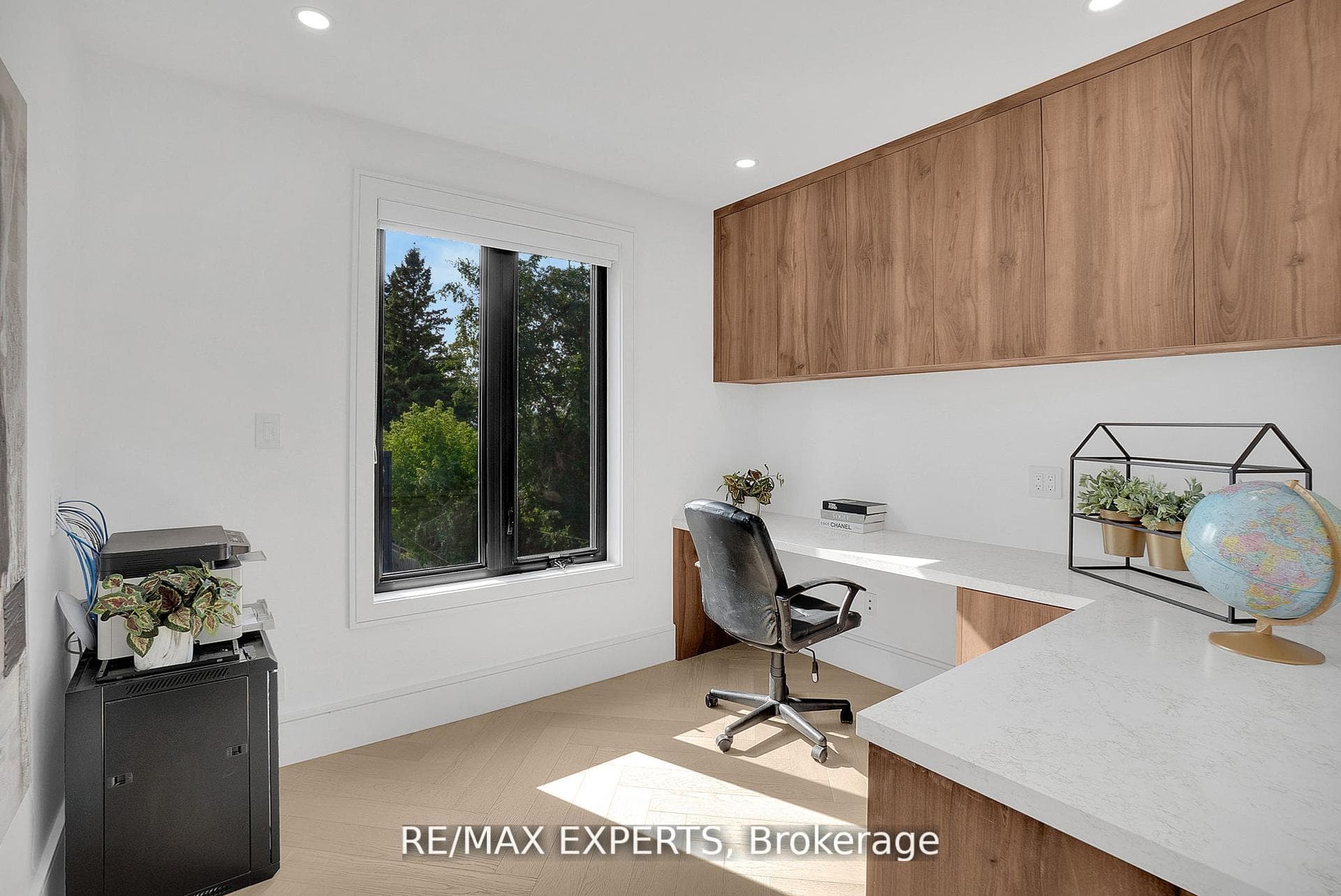 62 Hartley Avenue photo 28