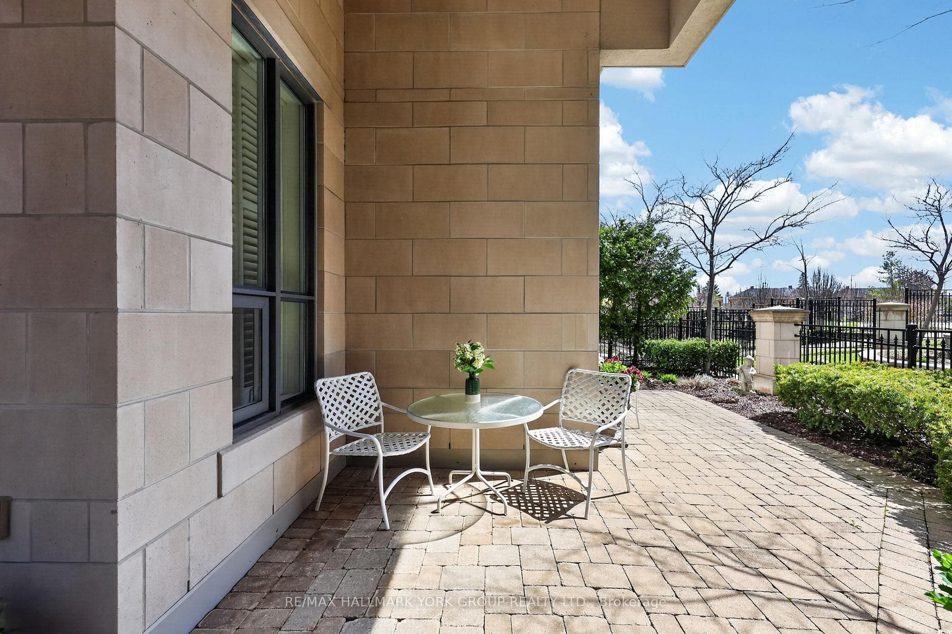 Outdoor Living! (Covered)