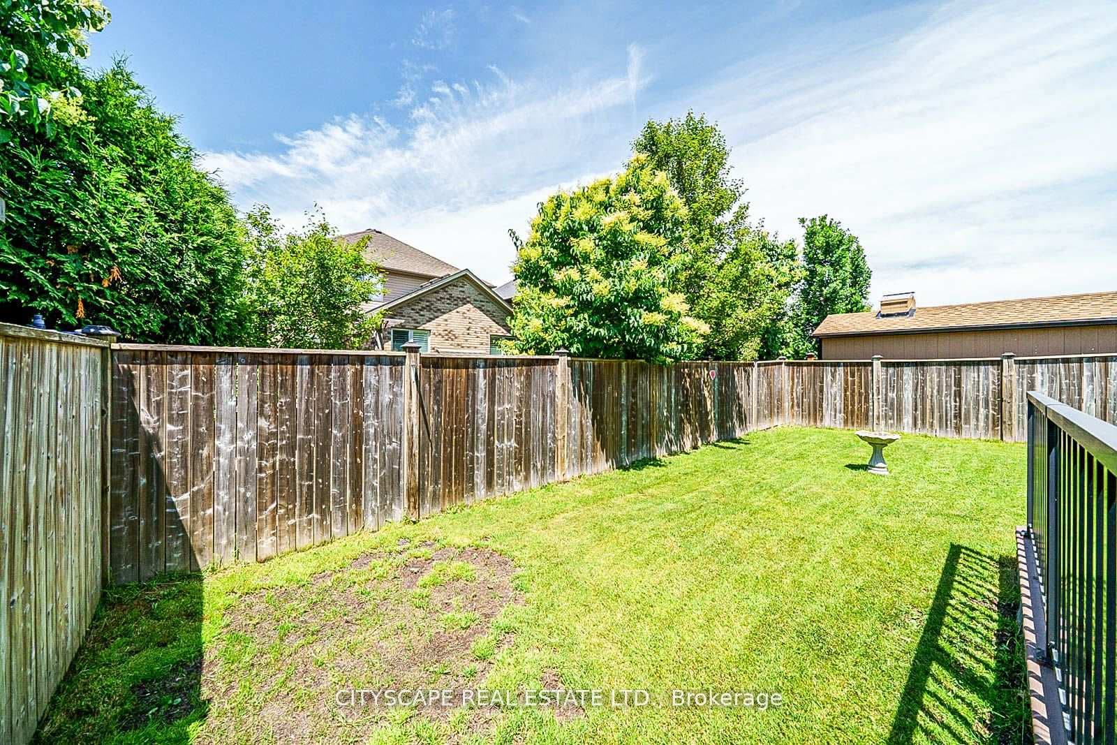 19 Staples Lane photo 31