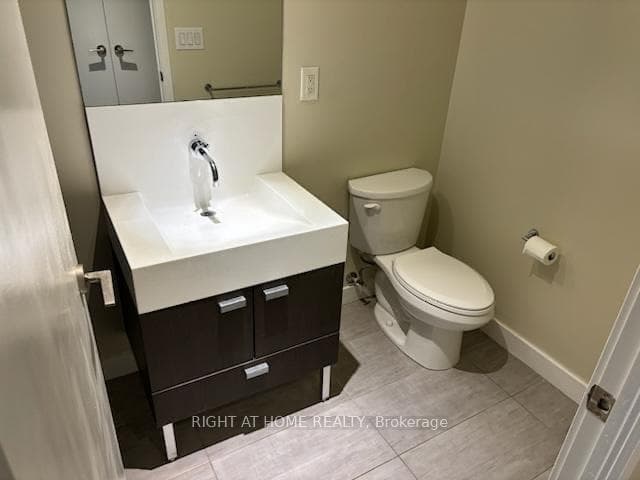 110 Charles Street Unit 1611 photo 4