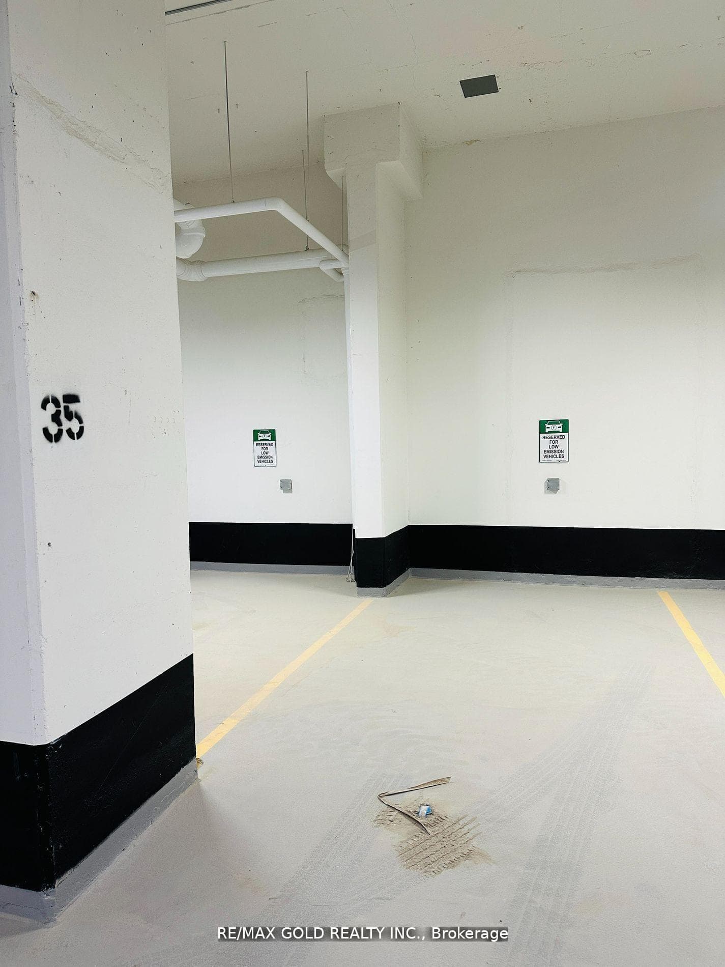 2020 Bathurst Street Unit 216 photo 35