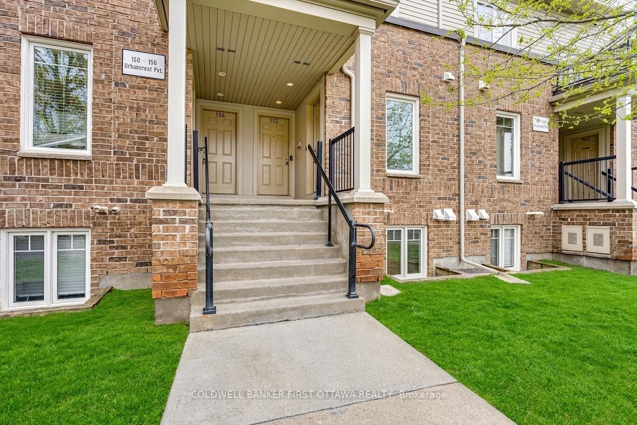 Front entry - maintained by condo