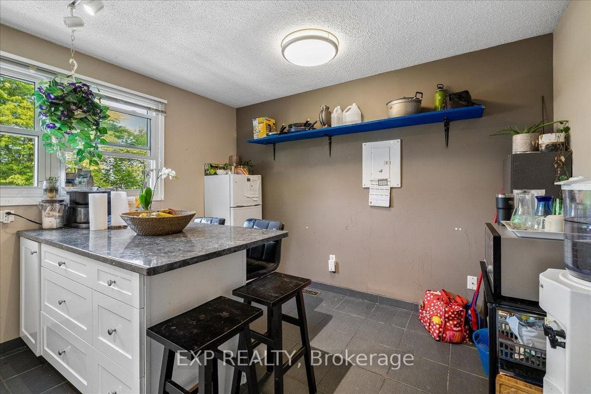 80 Maclennan Avenue photo 33