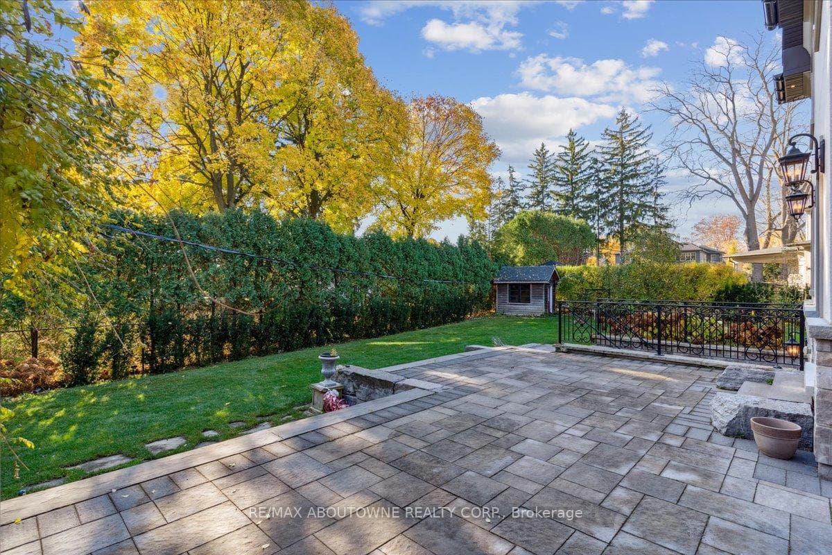 122 Sybella Drive photo 38