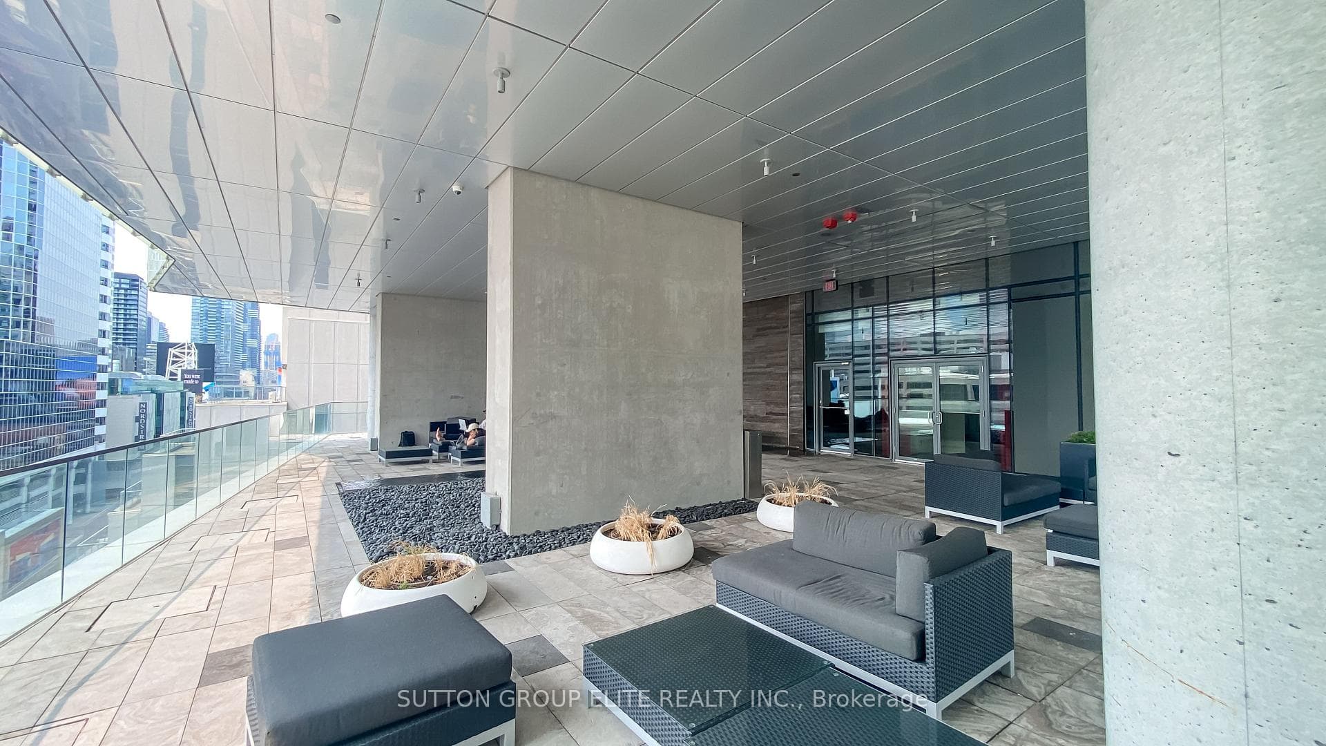 197 YONGE Street Unit 4902 photo 38