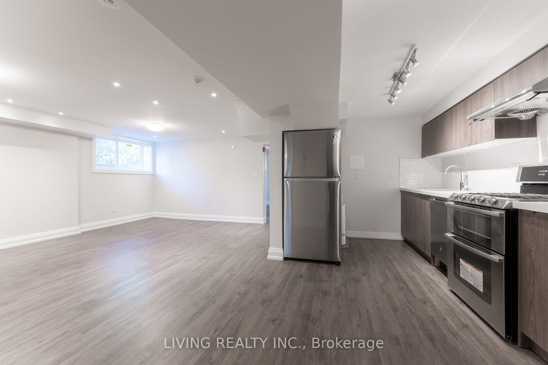 64 Overton Crescent Unit 1 photo 3