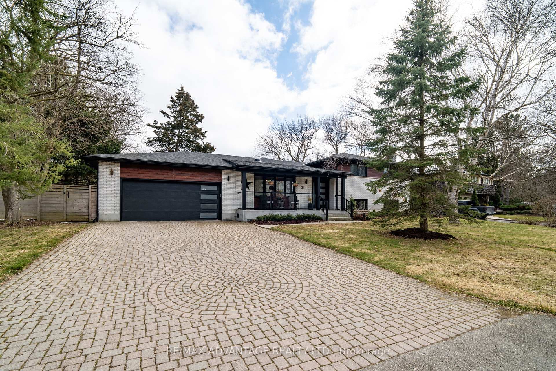 31 Redford Road photo 2