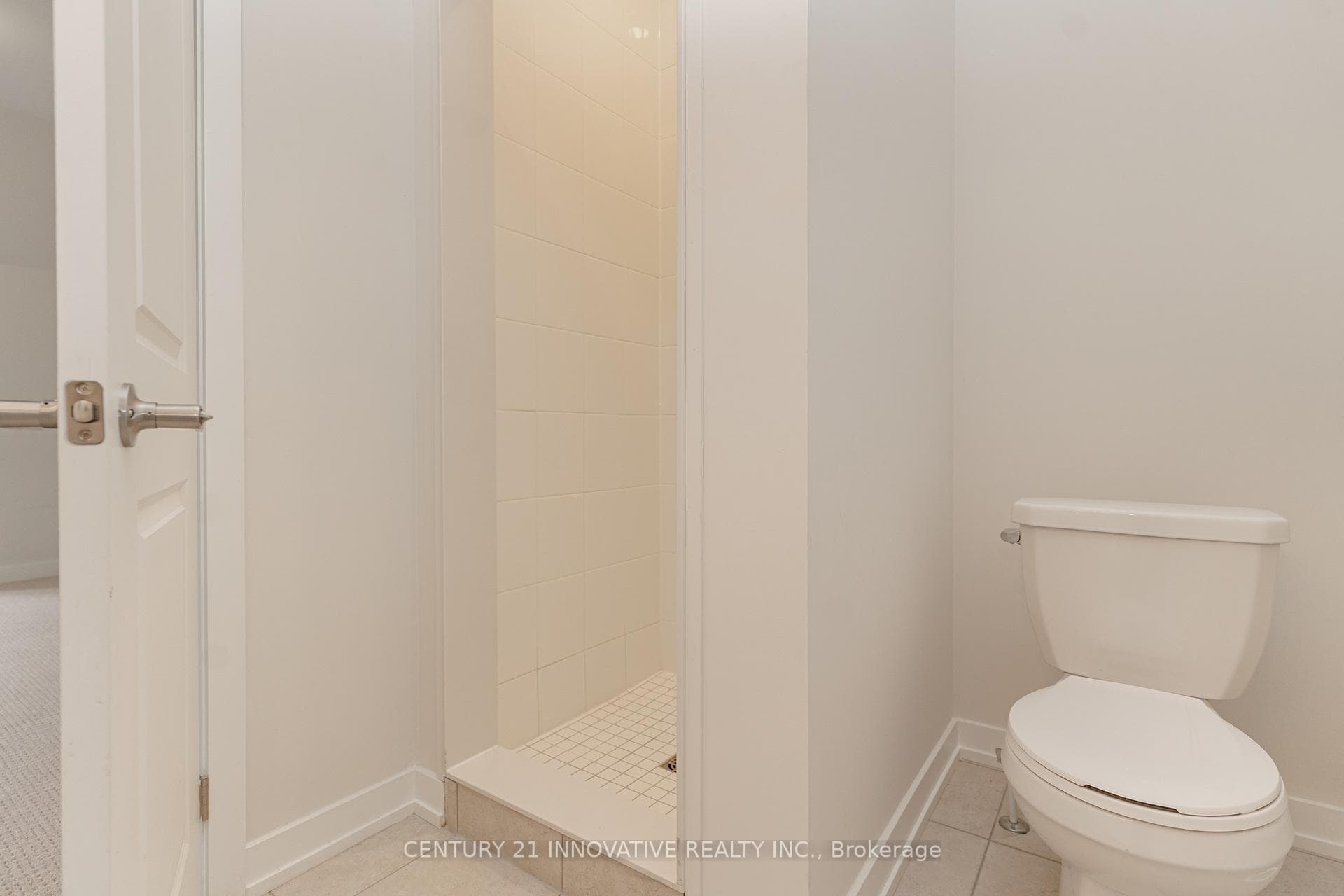 400 Finch Avenue Unit 9 photo 24