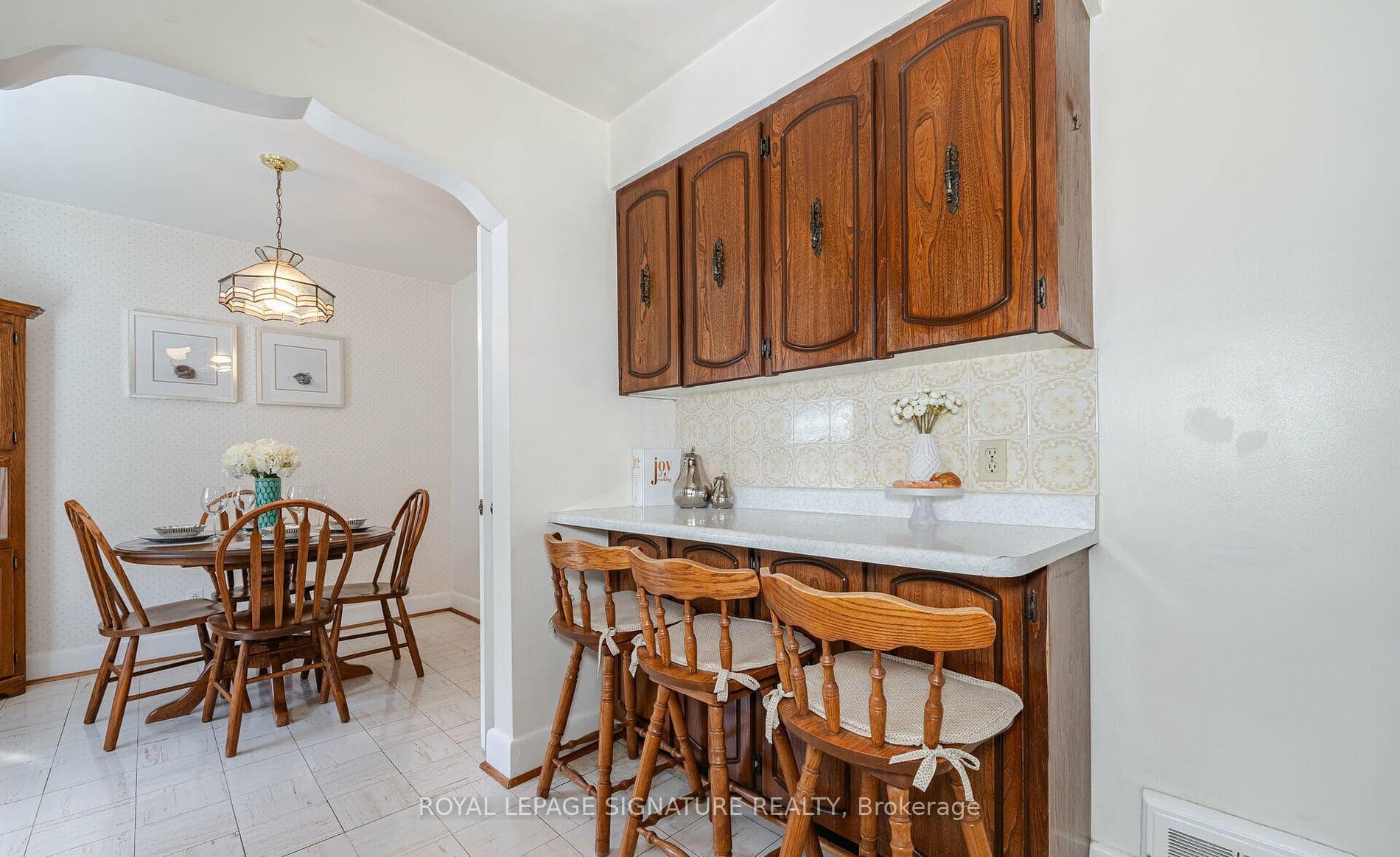 37 Feltham Avenue photo 14